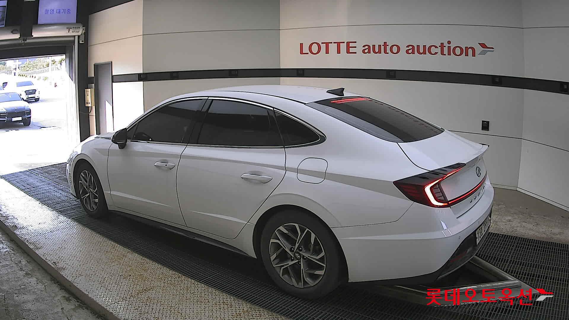 Hyundai Sonata - 15