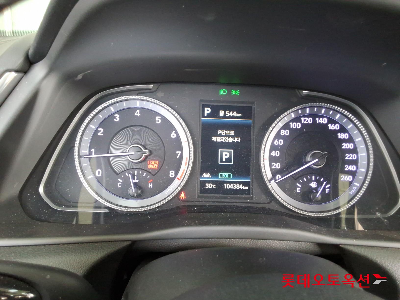 Hyundai Sonata - 35