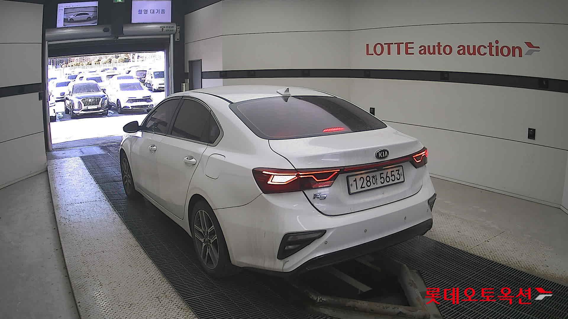 Kia K3 id 3628817 из Кореи 9