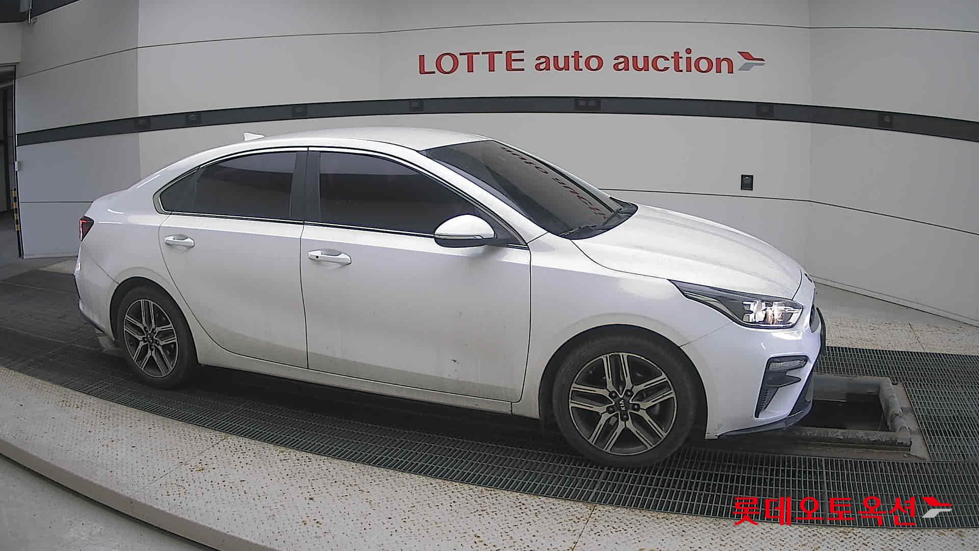 Kia K3 id 3628817 из Кореи 17