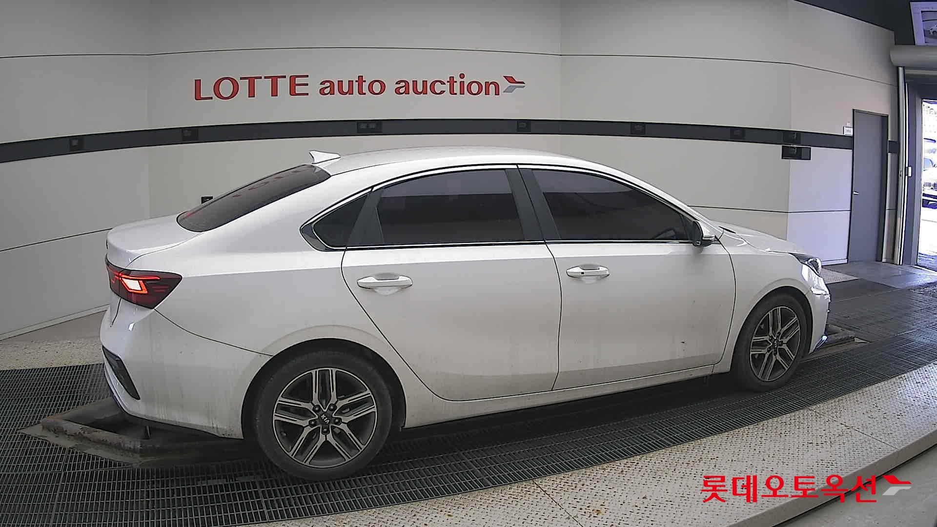 Kia K3 id 3628817 из Кореи 18