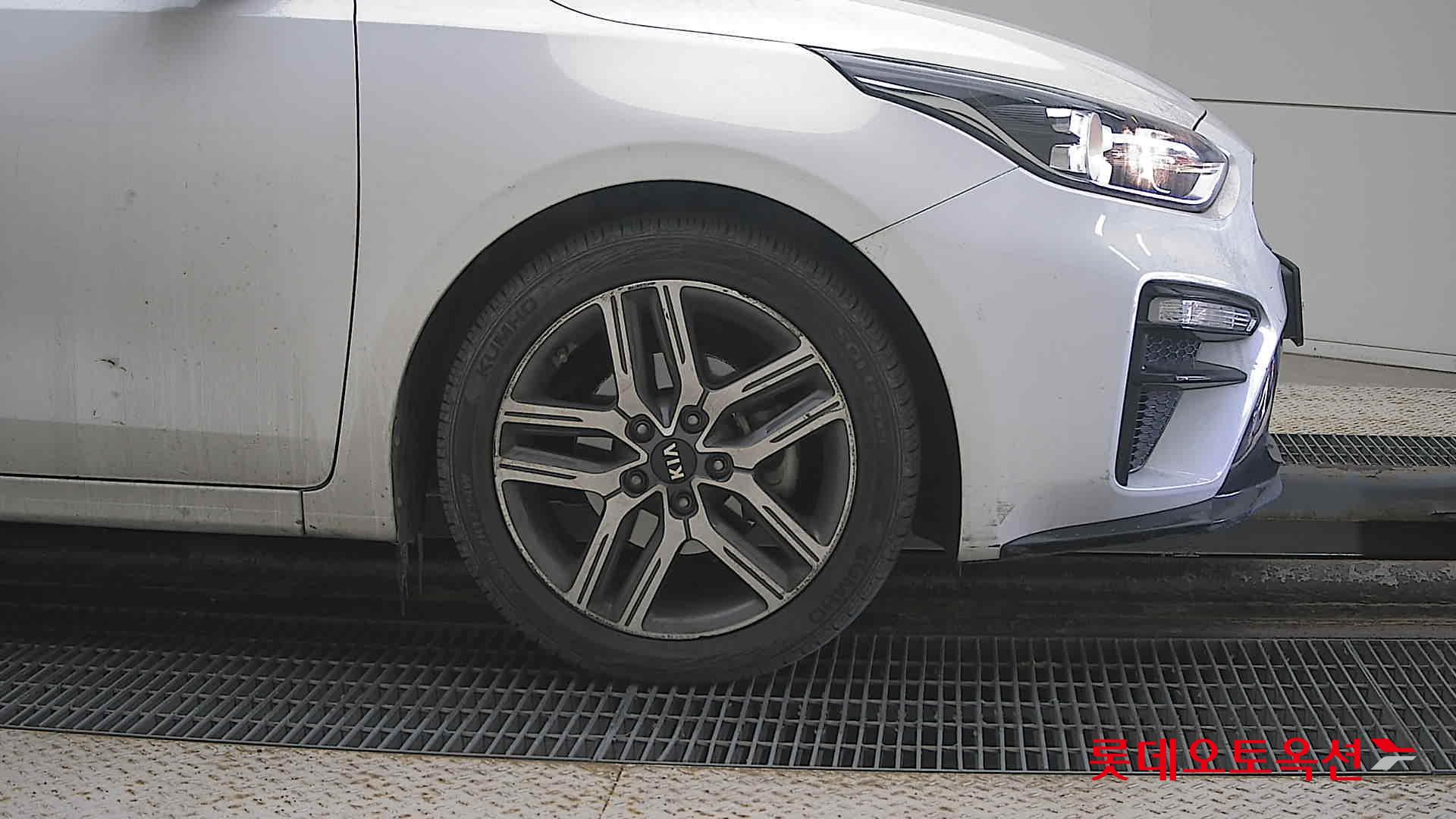 Kia K3 id 3628817 из Кореи 23