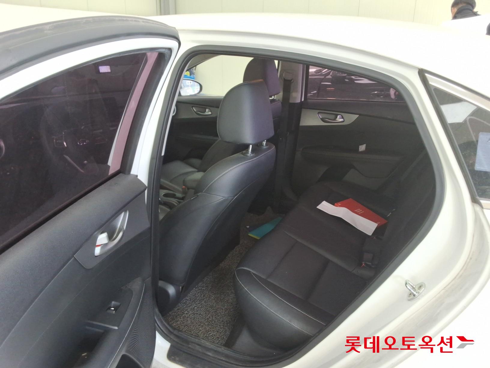 Kia K3 id 3628817 из Кореи 35