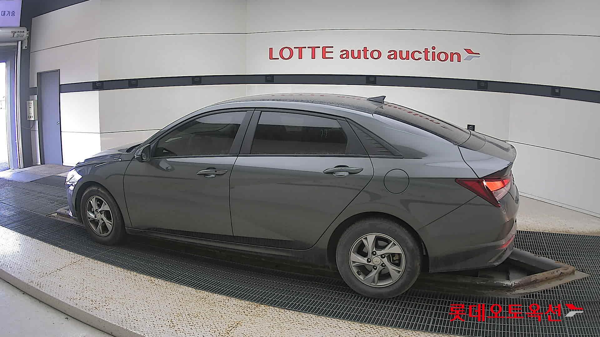 Hyundai Avante id 3628745 из Кореи 11