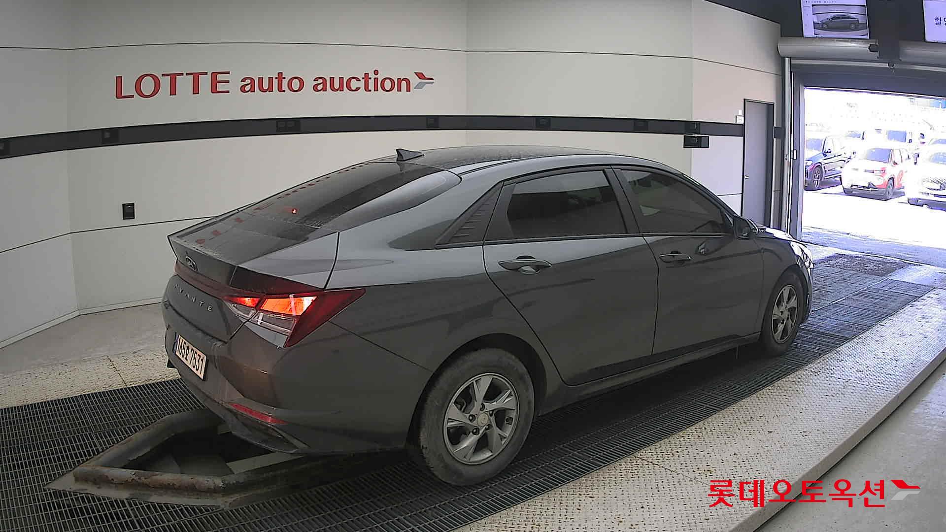 Hyundai Avante id 3628745 из Кореи 19