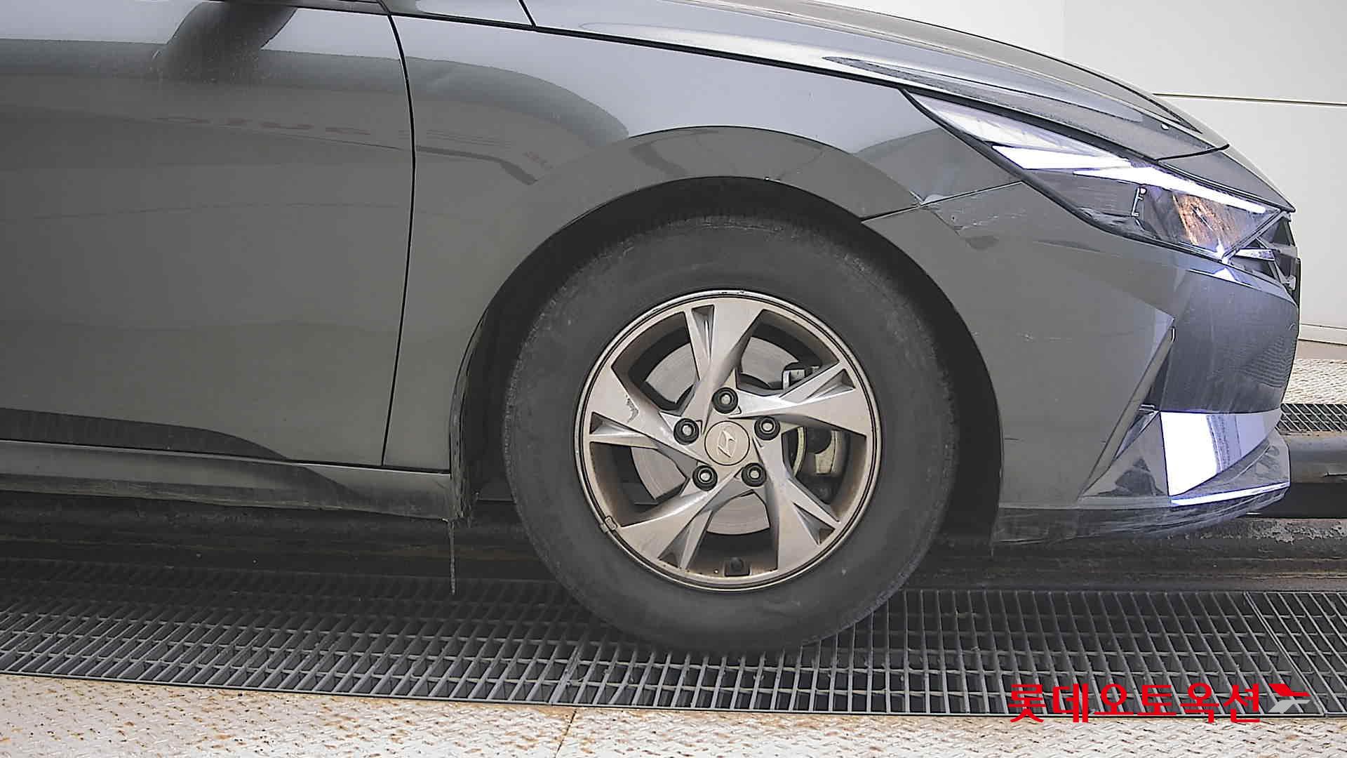 Hyundai Avante id 3628745 из Кореи 23