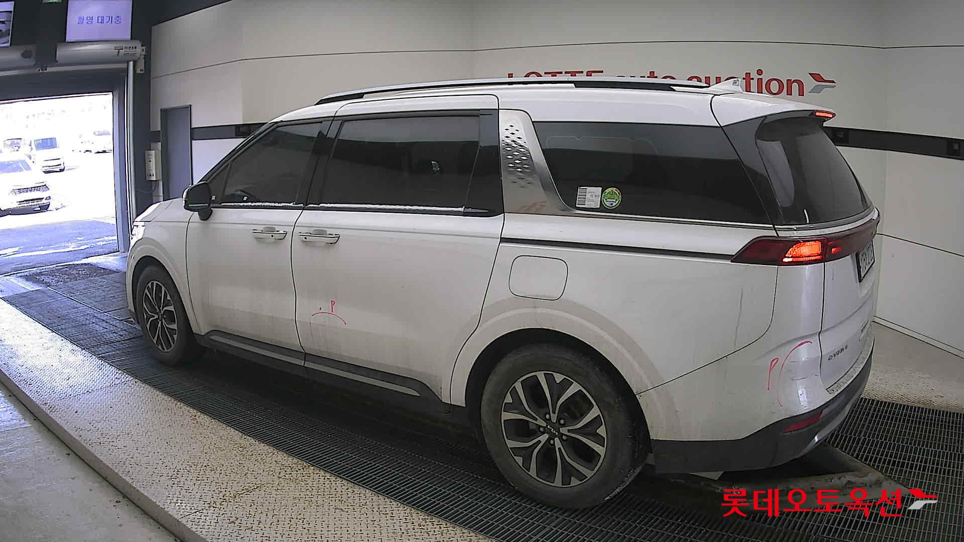 Kia Carnival id 3628840 из Кореи 10