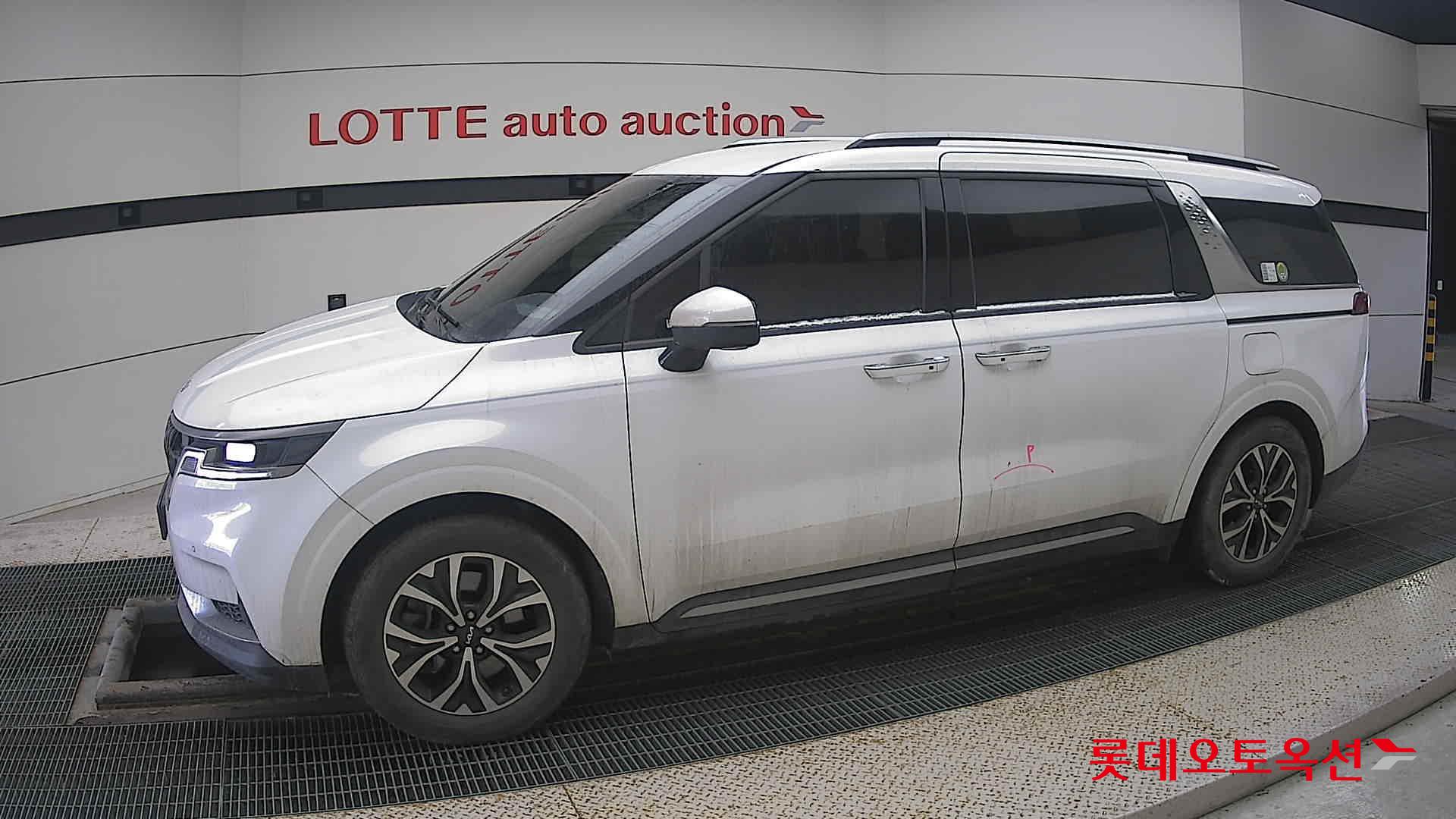 Kia Carnival id 3628840 из Кореи 12