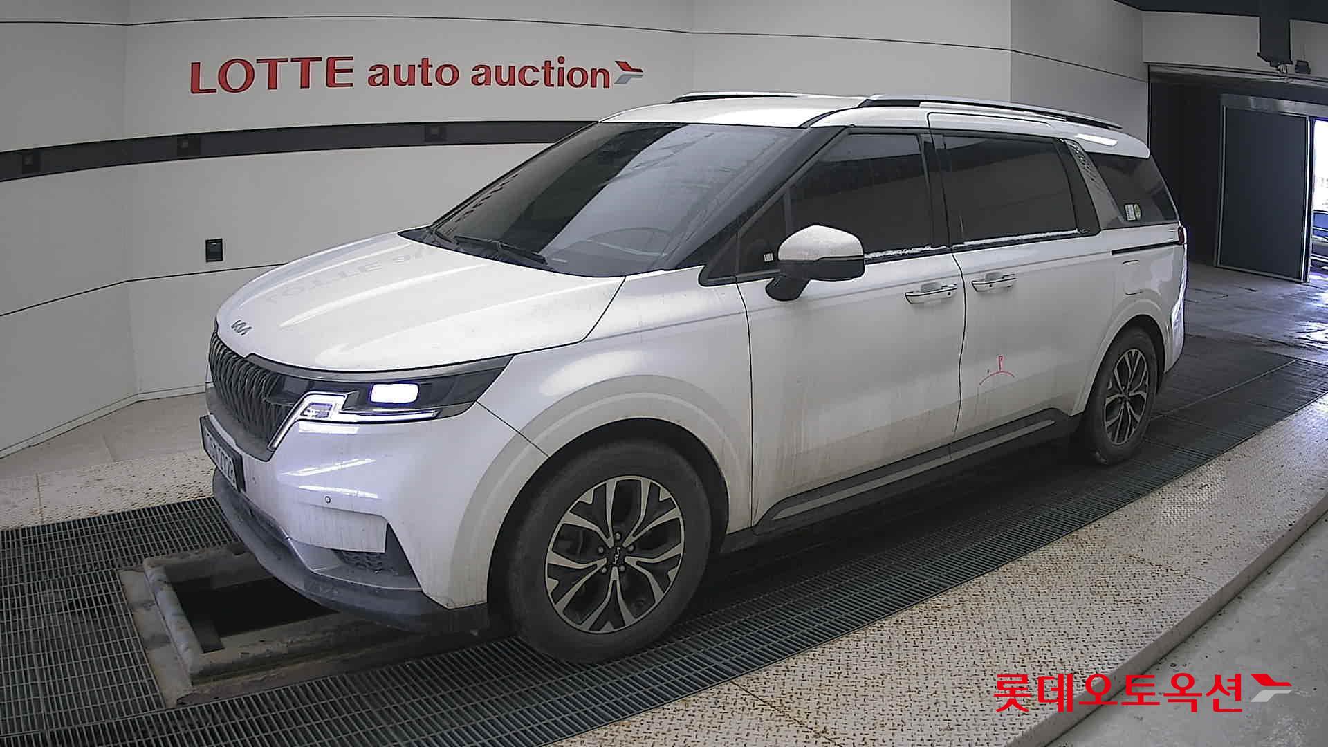 Kia Carnival id 3628840 из Кореи 13