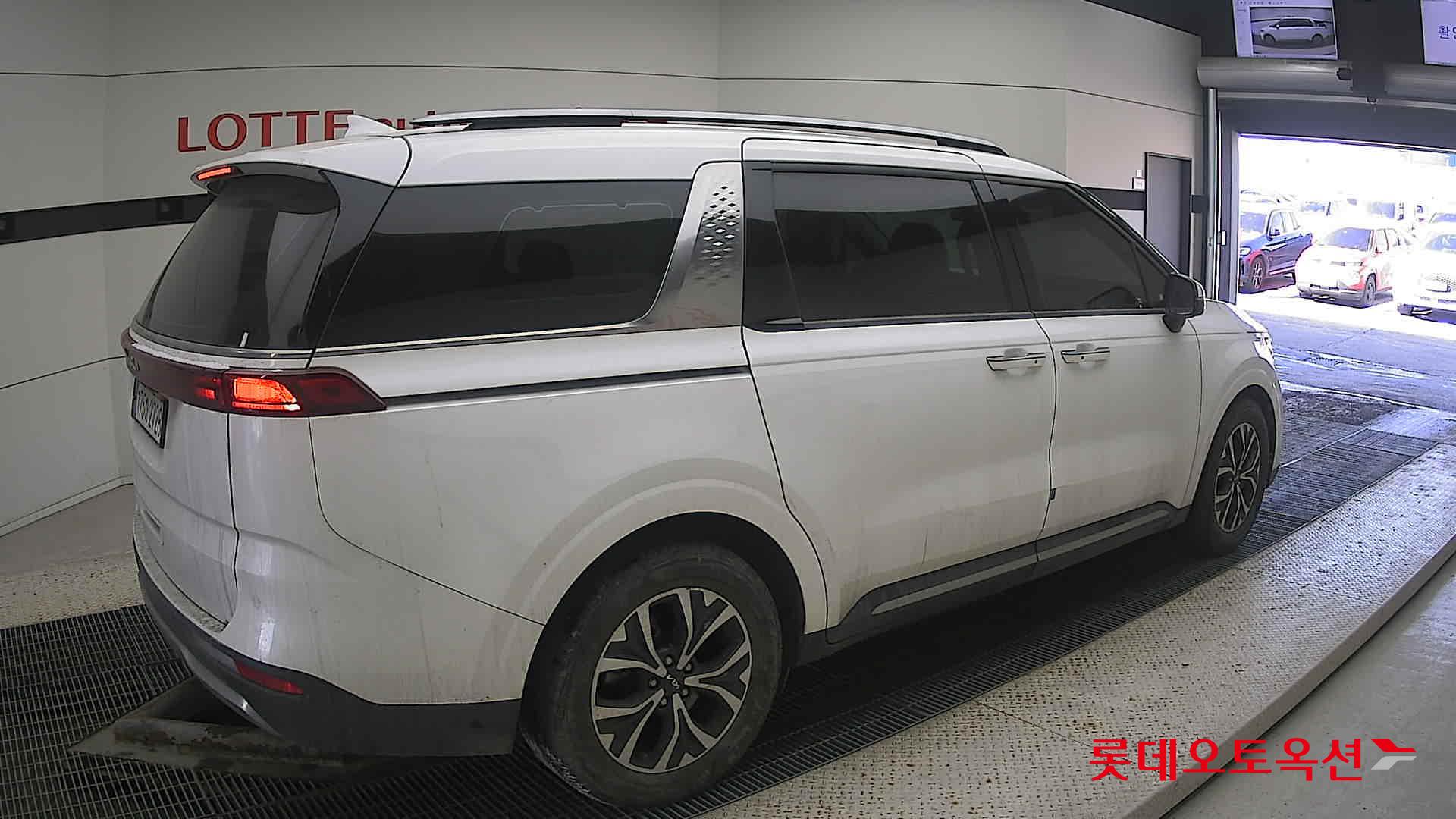 Kia Carnival id 3628840 из Кореи 19