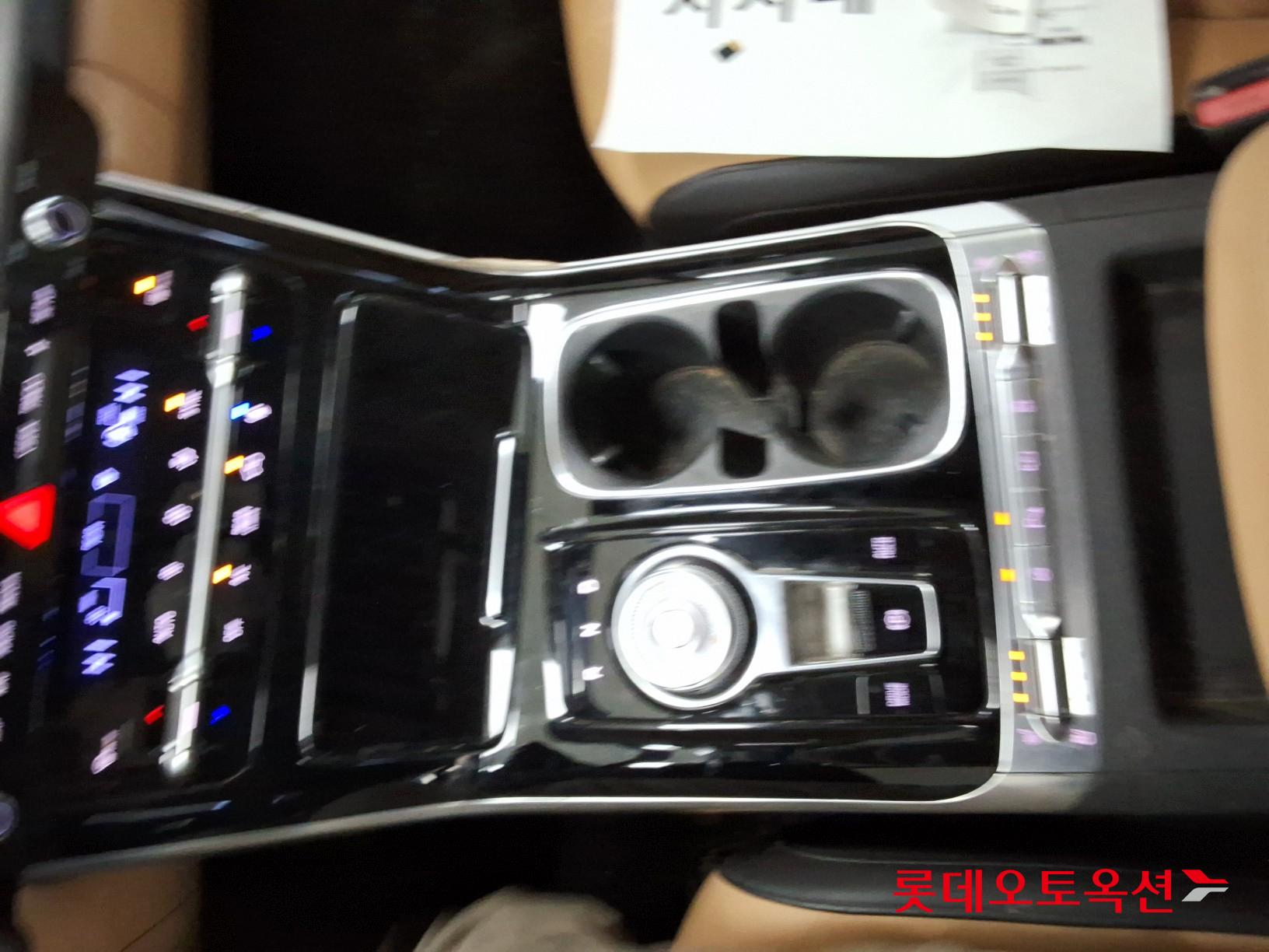 Kia Carnival id 3628840 из Кореи 31