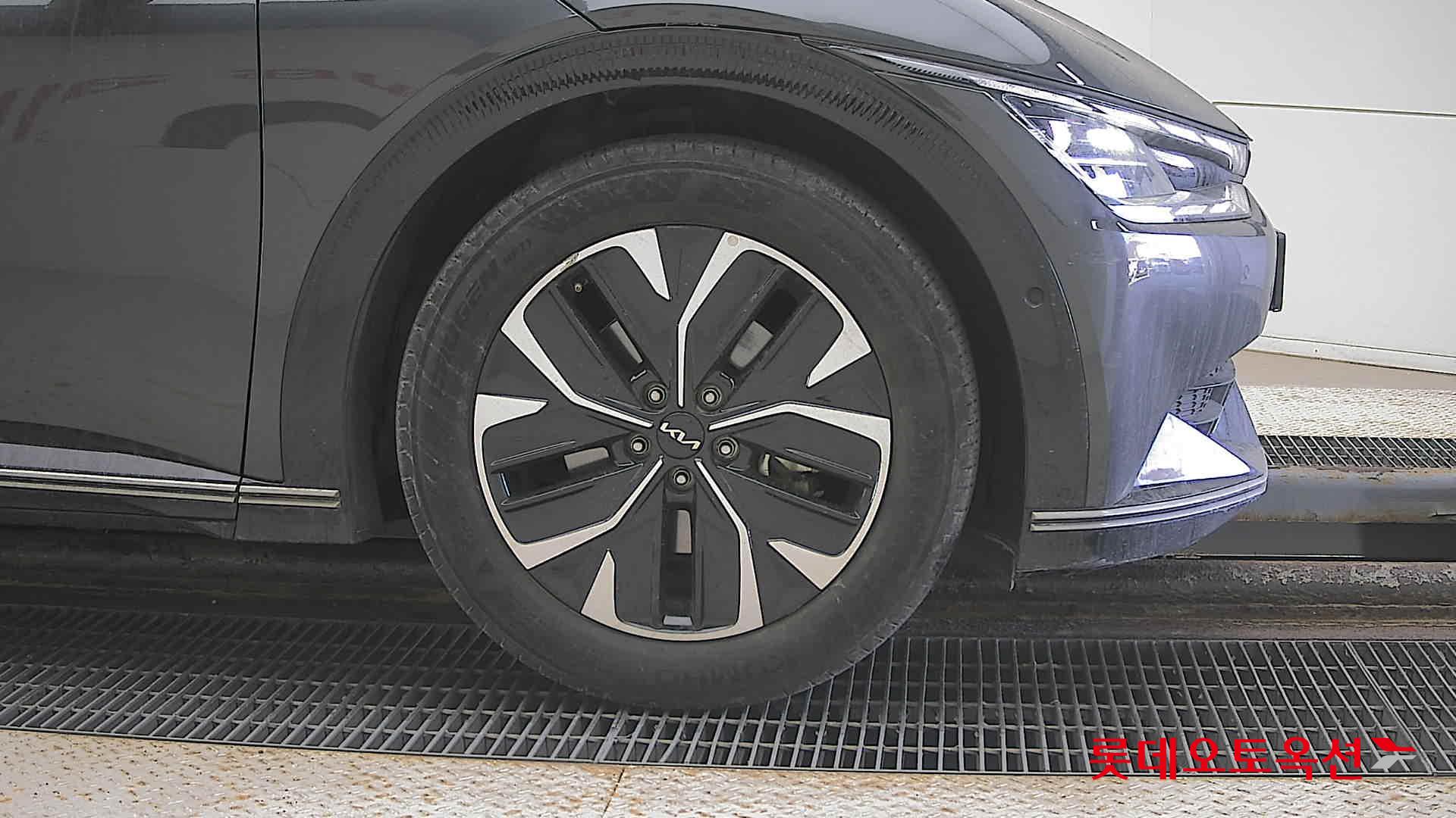 Kia EV6 id 3633632 из Кореи 23