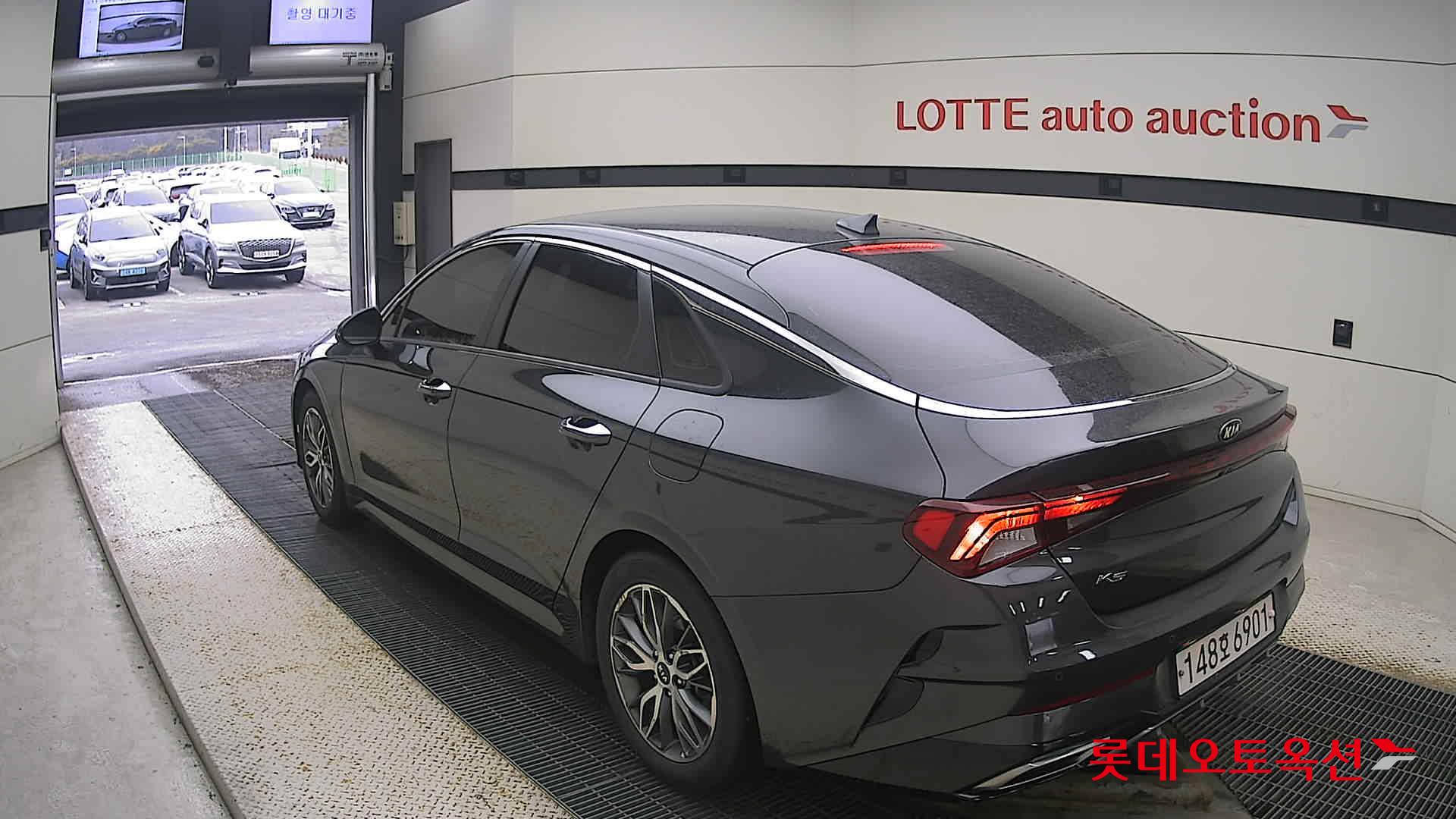 صورة إضافية