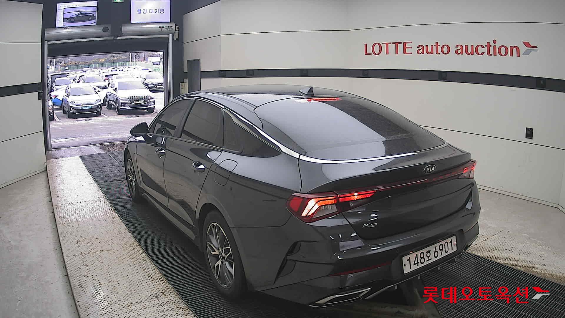 صورة إضافية