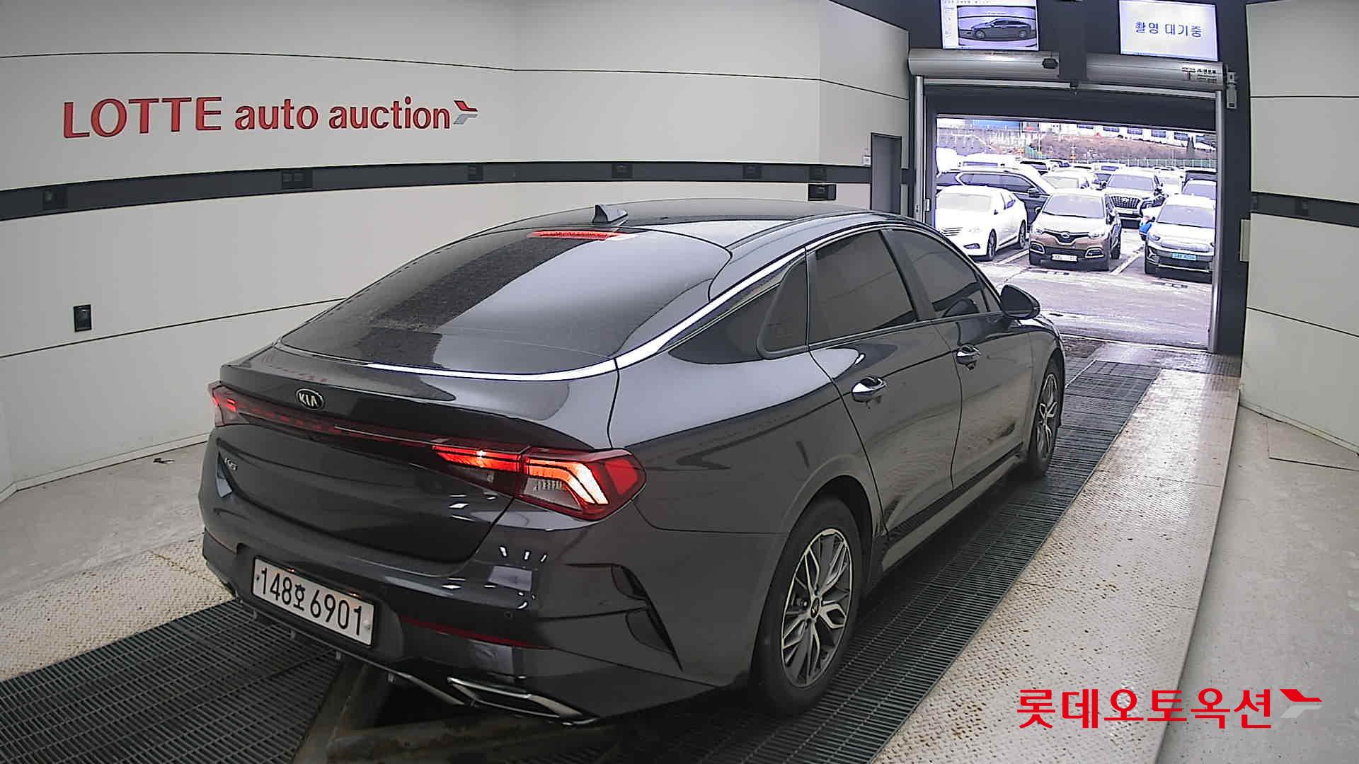 صورة إضافية