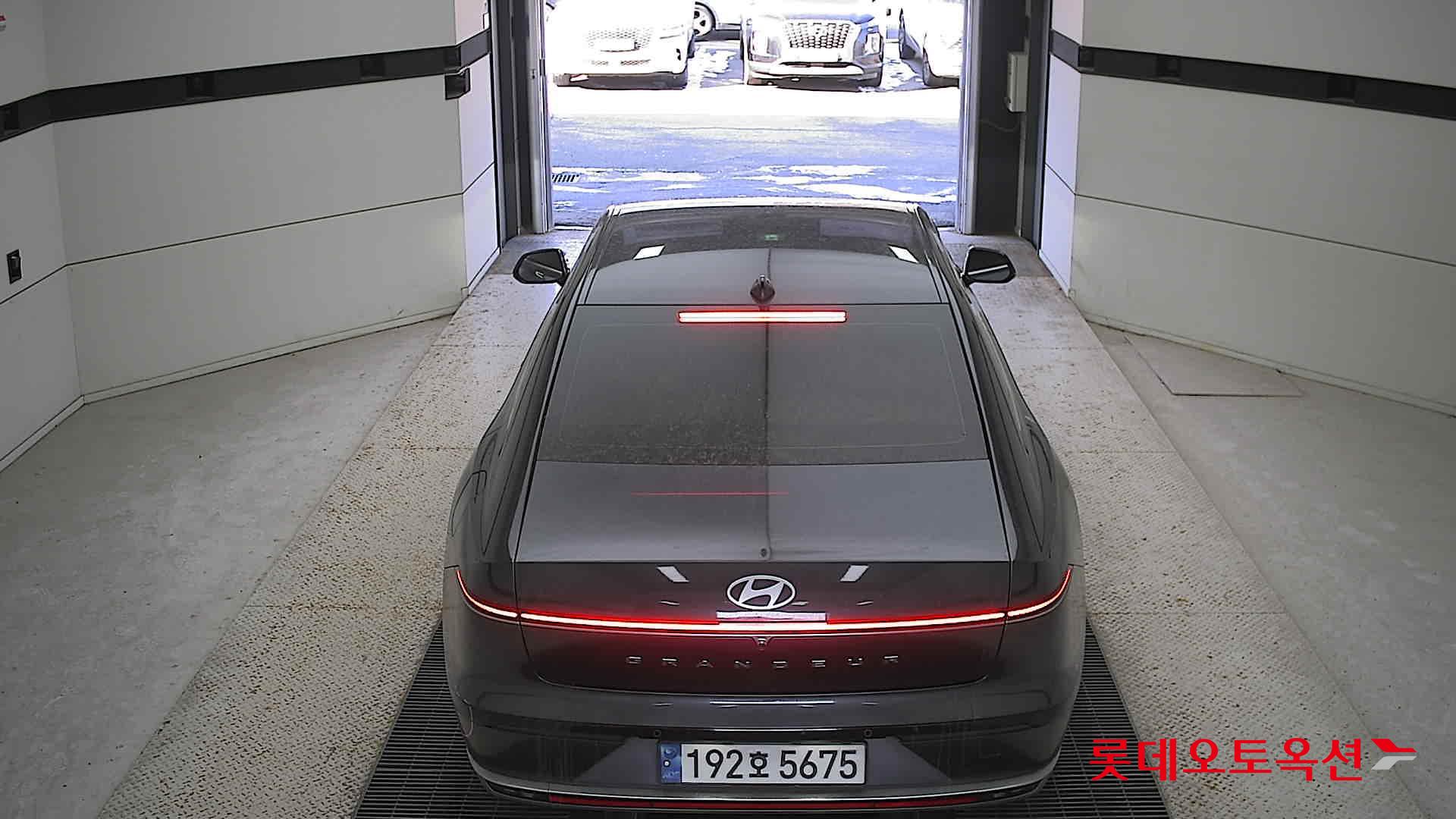 Hyundai Grandeur Hybrid 2023 Nocturne Grey Metallic из Кореи, фото 5