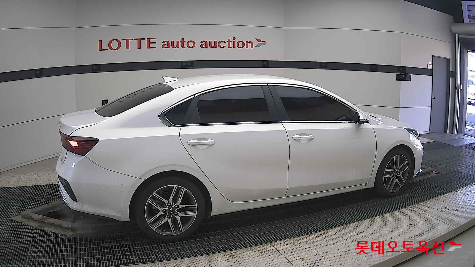 Kia K3 id 3628832 из Кореи 18