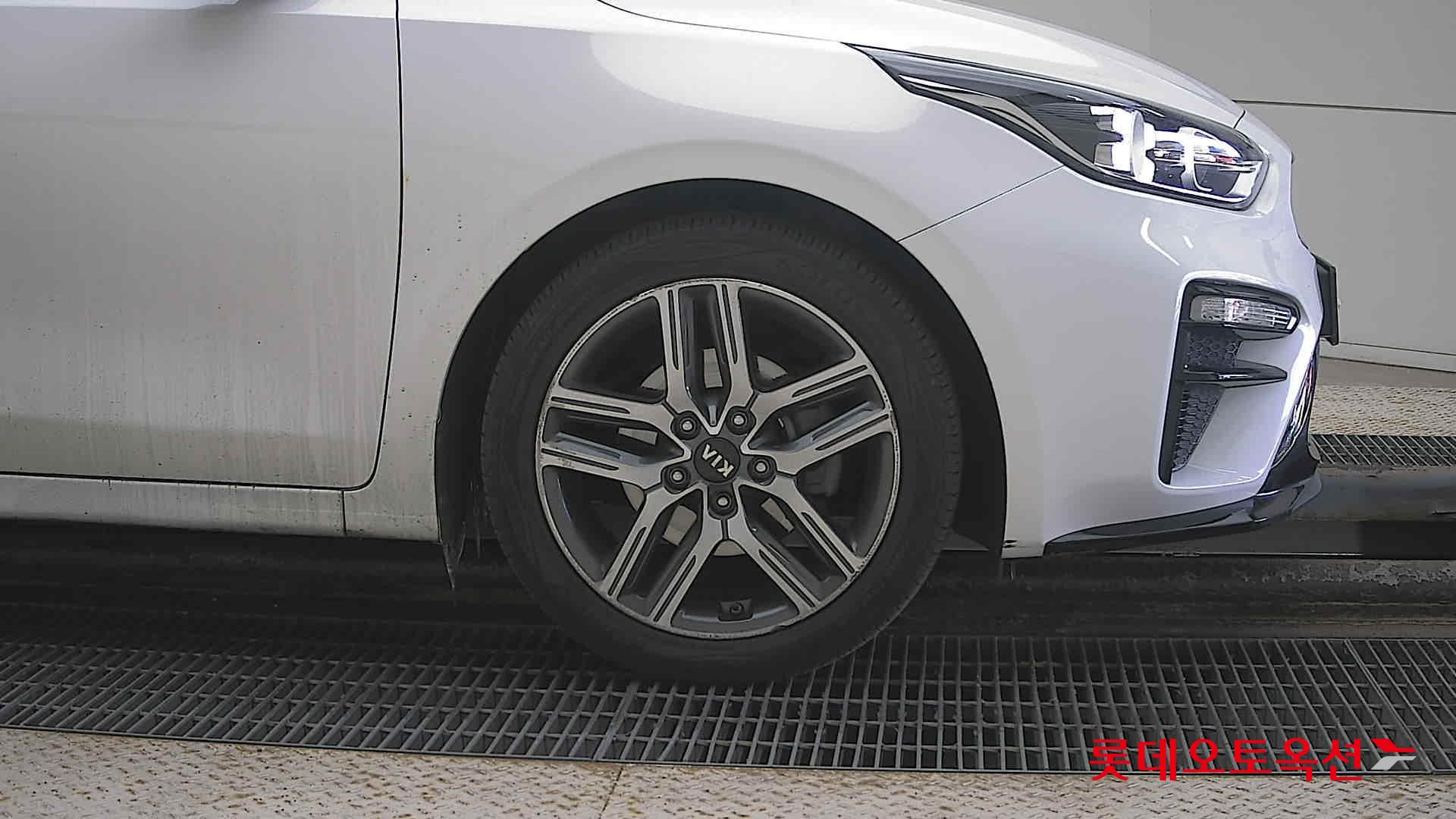 Kia K3 id 3628832 из Кореи 23