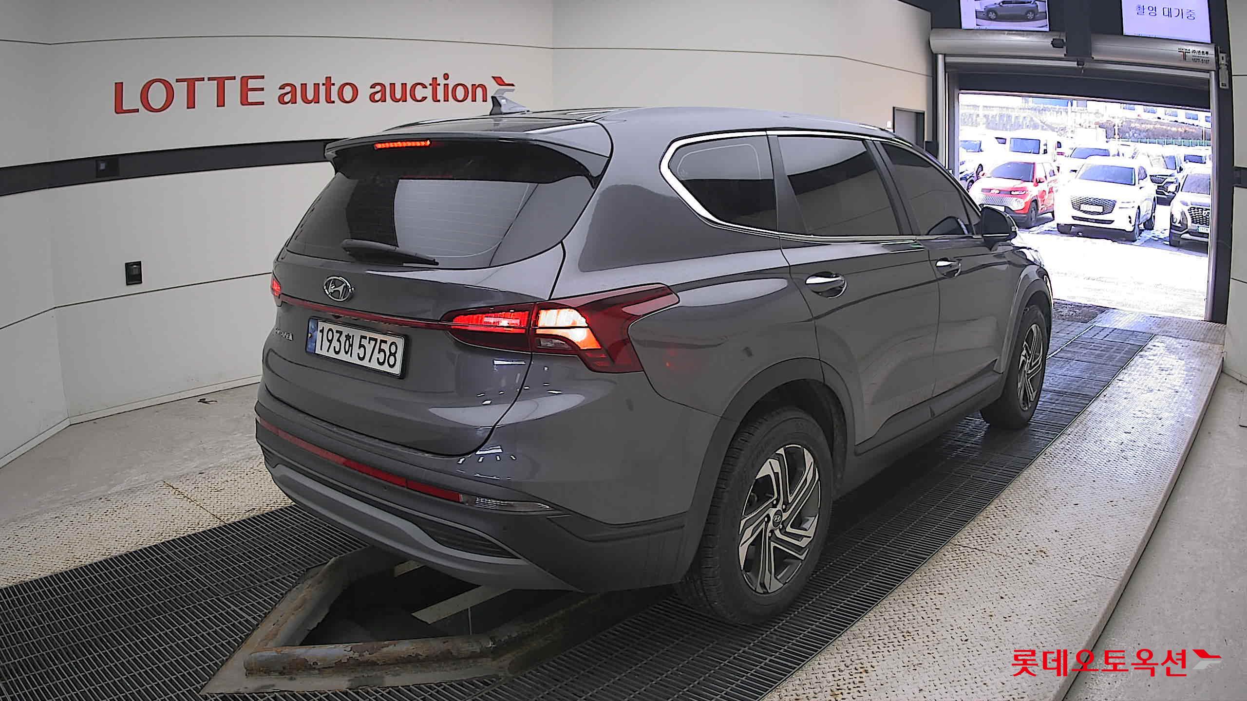 Hyundai Santa Fe 2022 Magnetic Grey Metallic из Кореи, фото 4