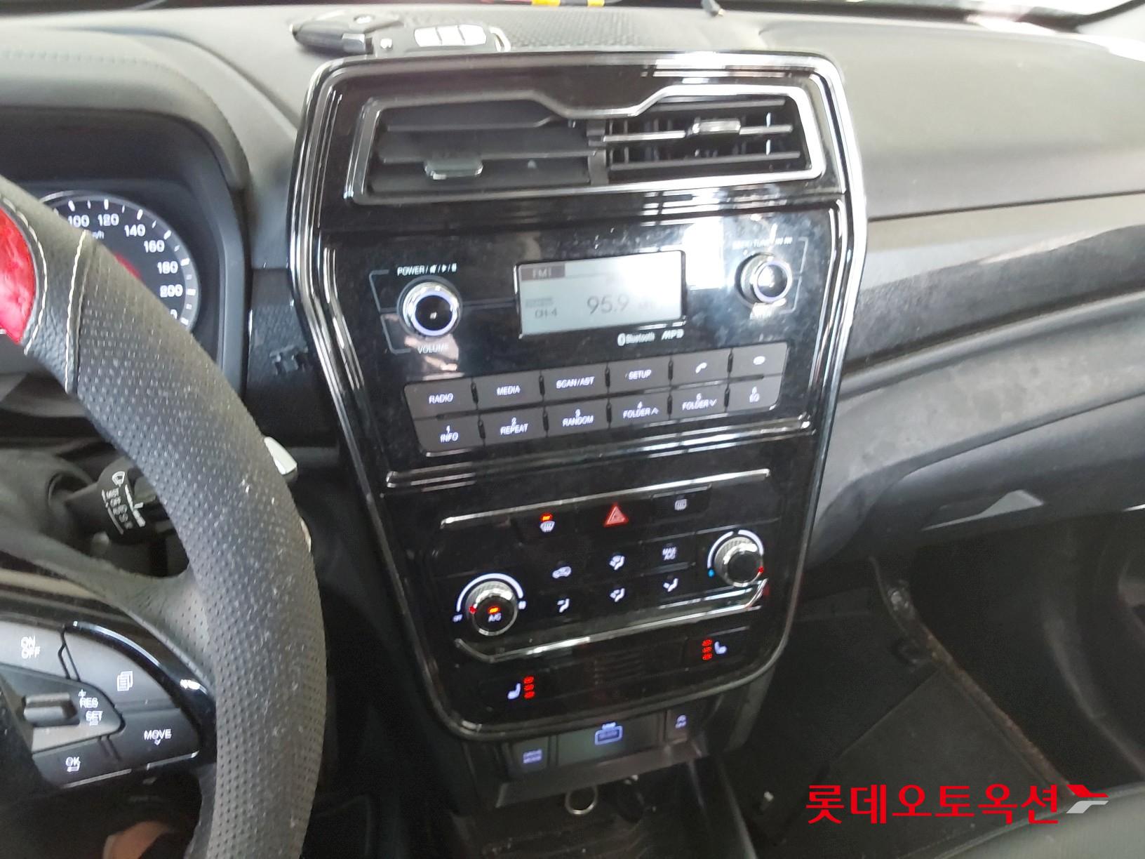 SsangYong Tivoli id 3633690 из Кореи 32