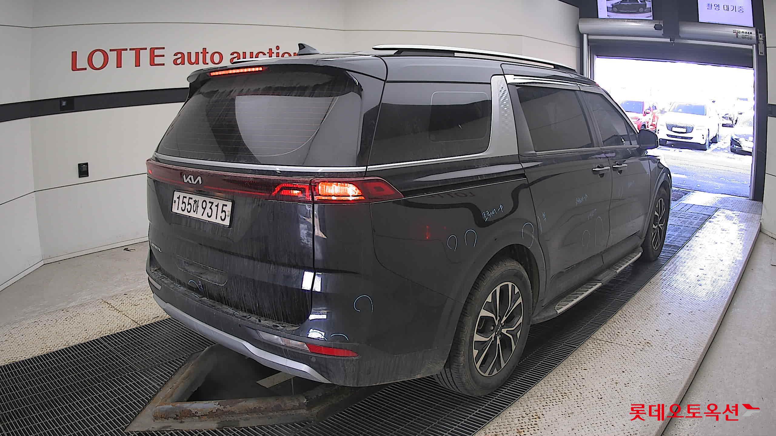 Kia Carnival 2022 Aurora Black Pearl из Кореи, фото 4