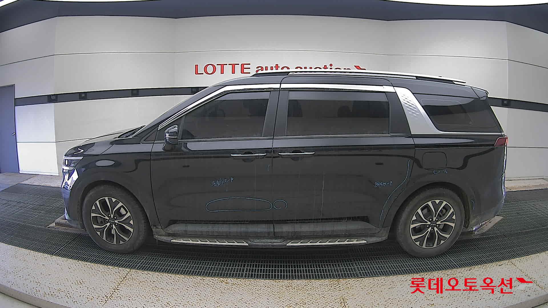 Kia Carnival id 3633651 из Кореи 7