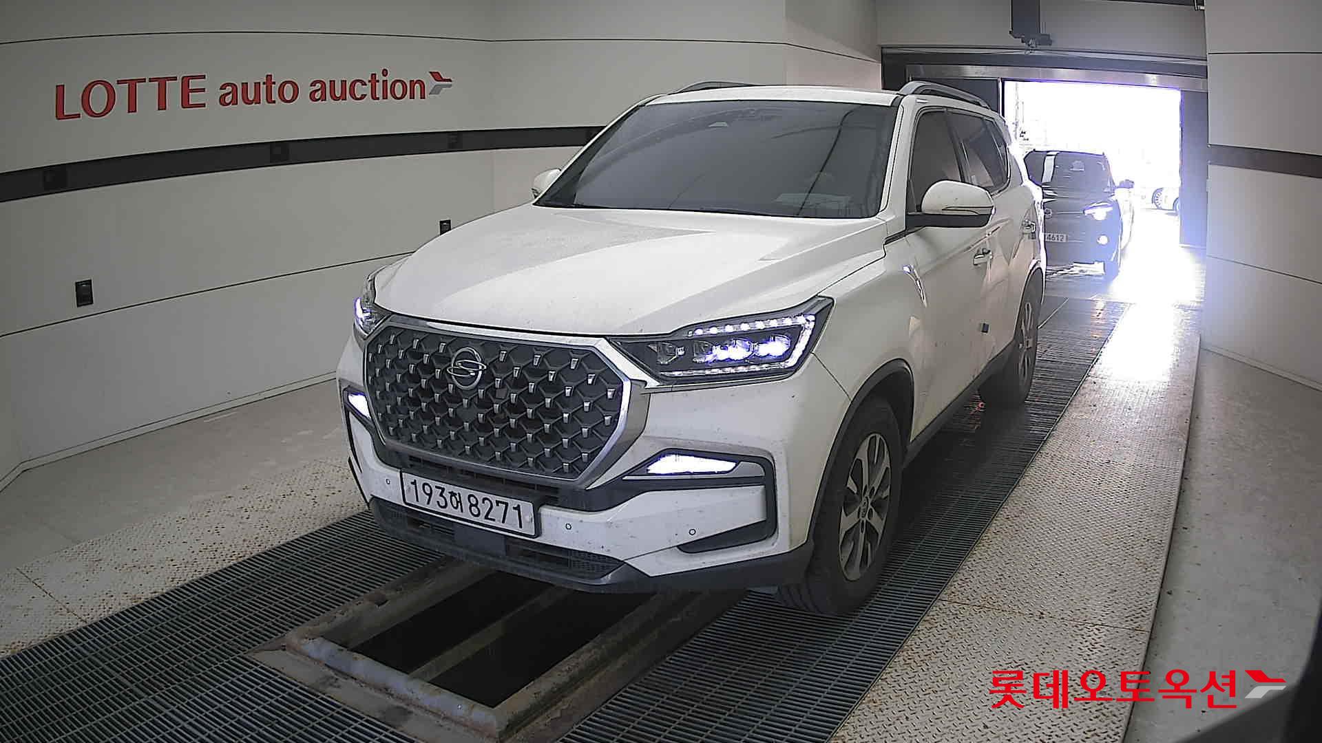 SsangYong Rexton 2023 Grand White из Кореи