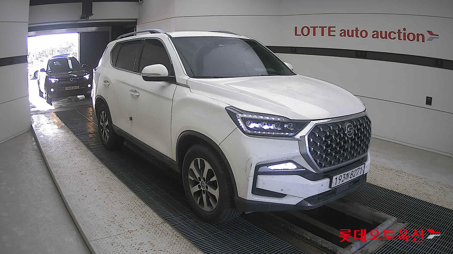 SsangYong Rexton 2023 Grand White из Кореи, фото 2