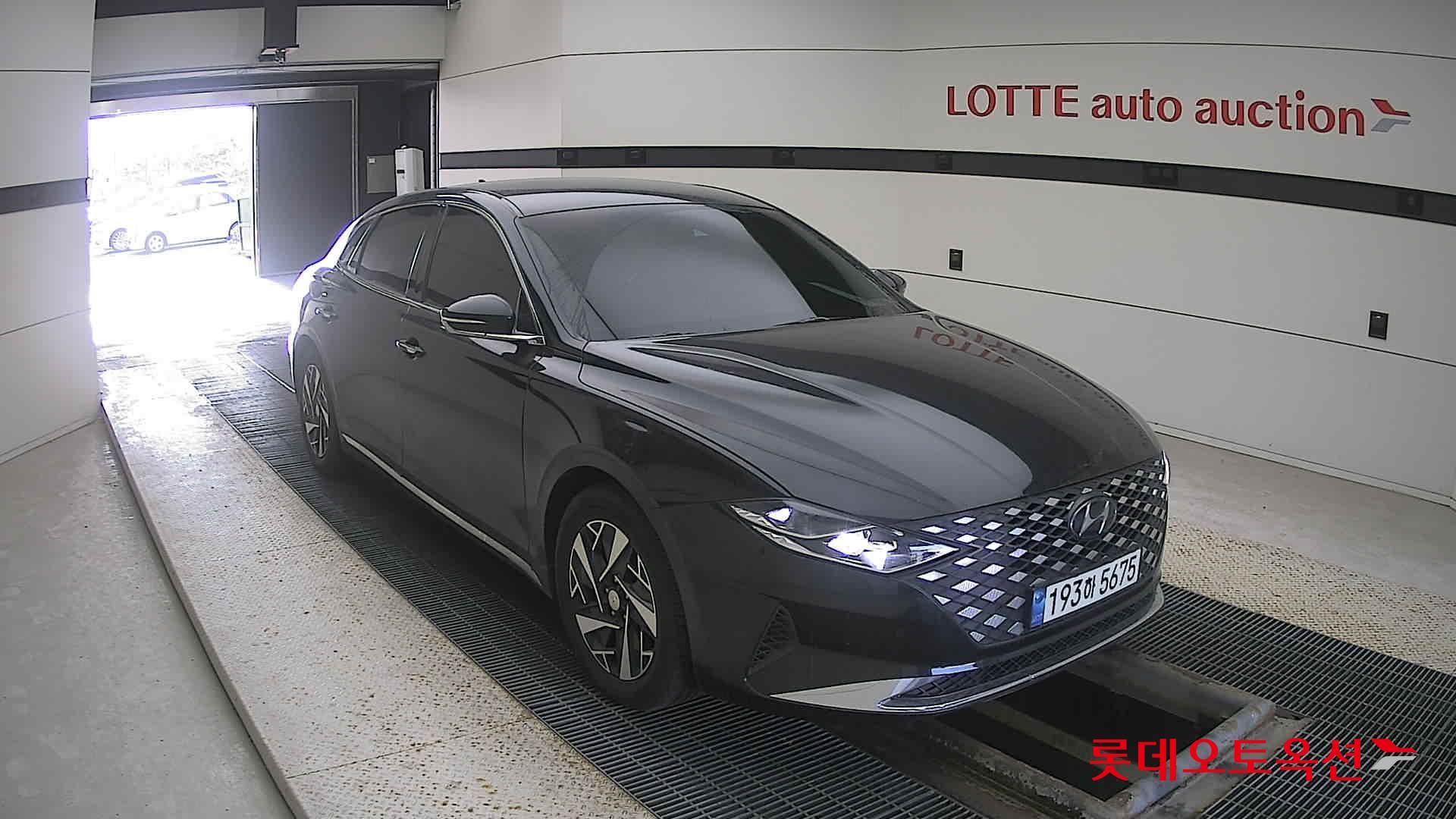 Hyundai Grandeur Hybrid 2022 Midnight Black Pearl из Кореи, фото 2