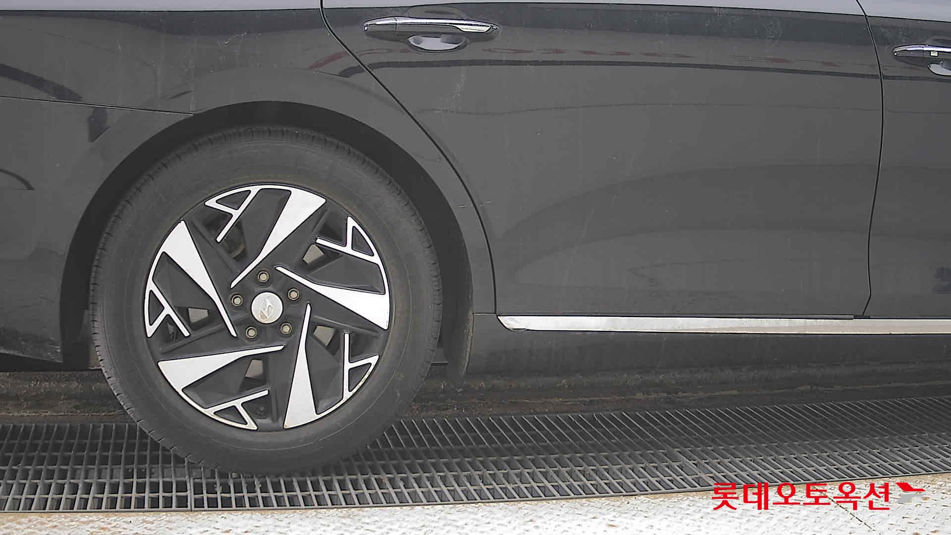 Hyundai Grandeur Hybrid id 3633555 из Кореи 24