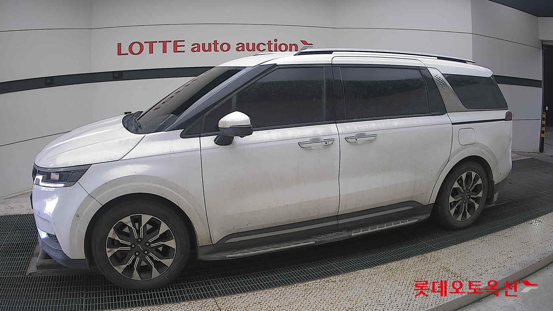 Kia Carnival Limousine id 3628768 из Кореи 12