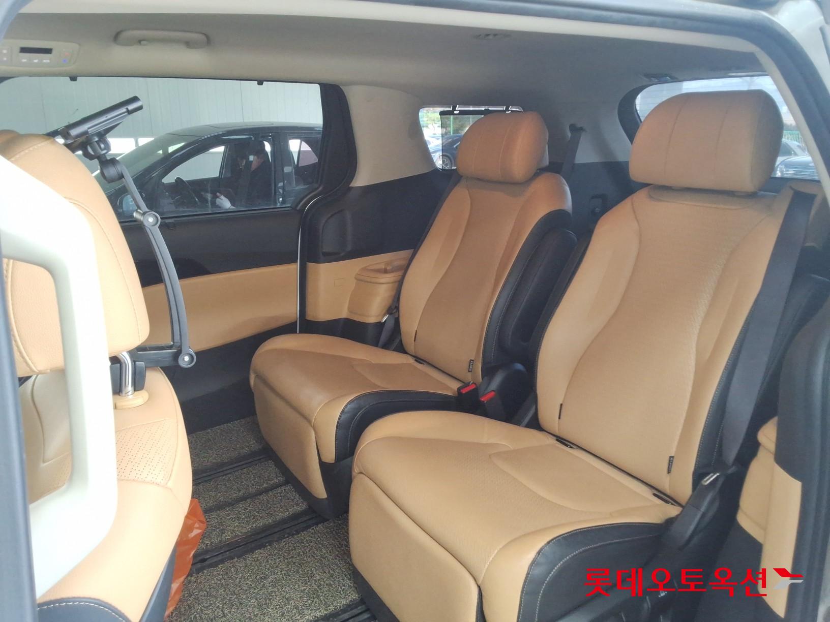 Kia Carnival Limousine id 3628768 из Кореи 35