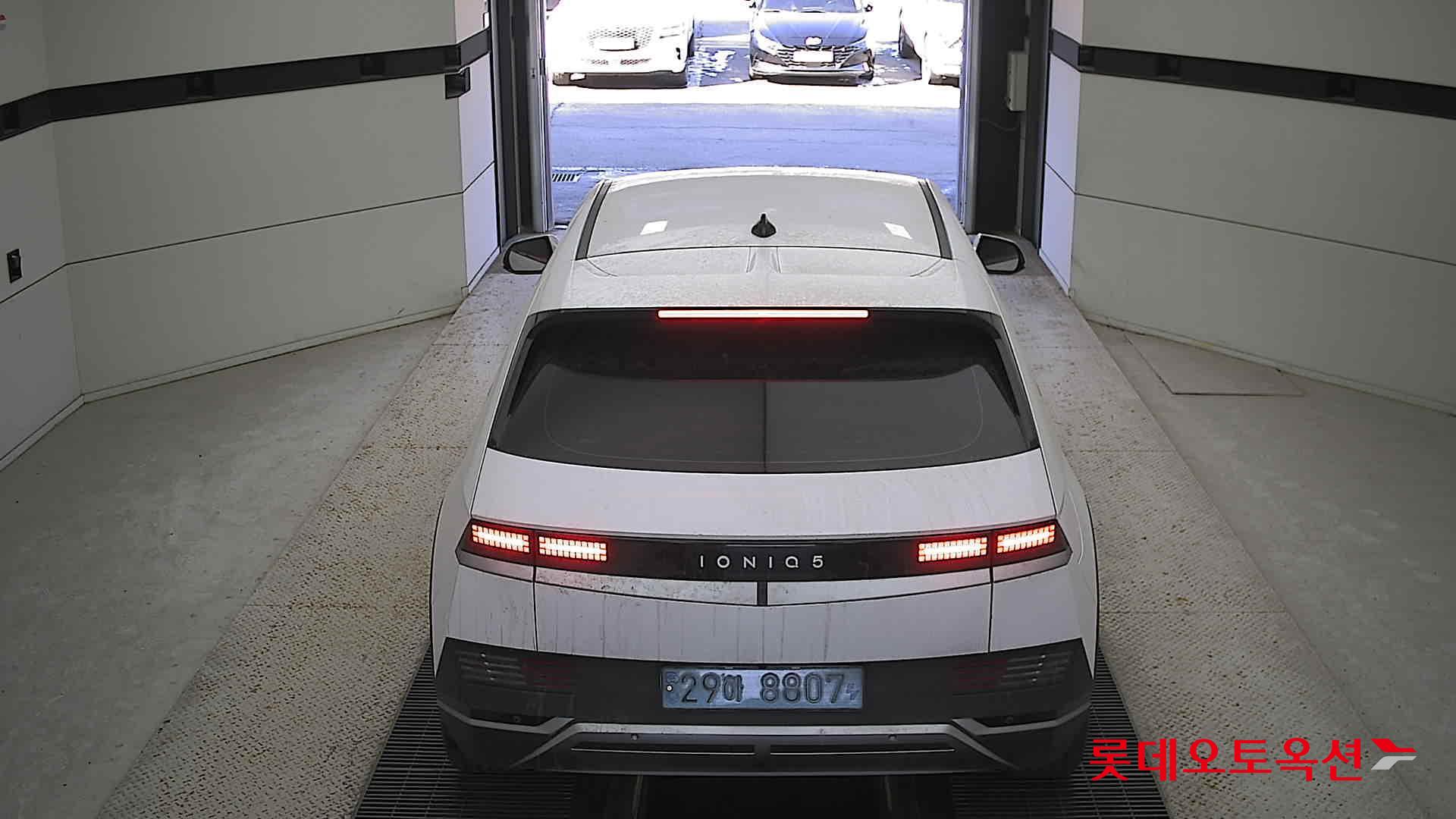 Hyundai IONIQ 5 2022 Atlas White из Кореи, фото 5