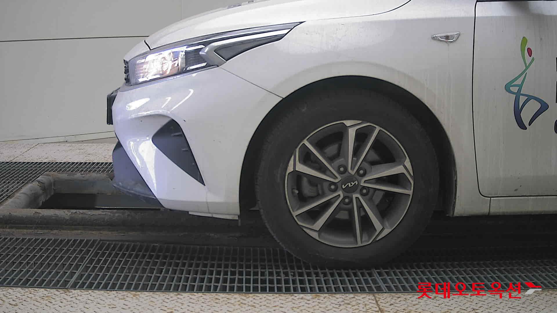 Kia K3 id 3633617 из Кореи 21