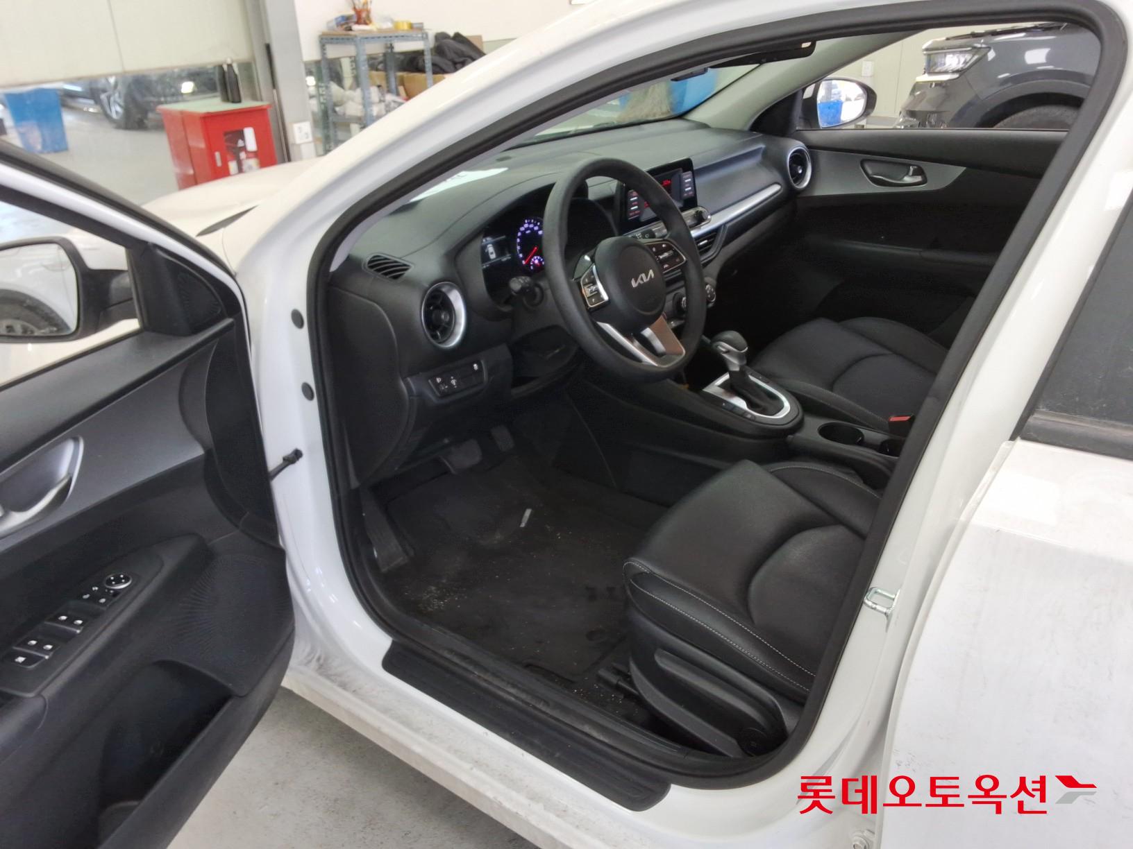 Kia K3 id 3633617 из Кореи 34