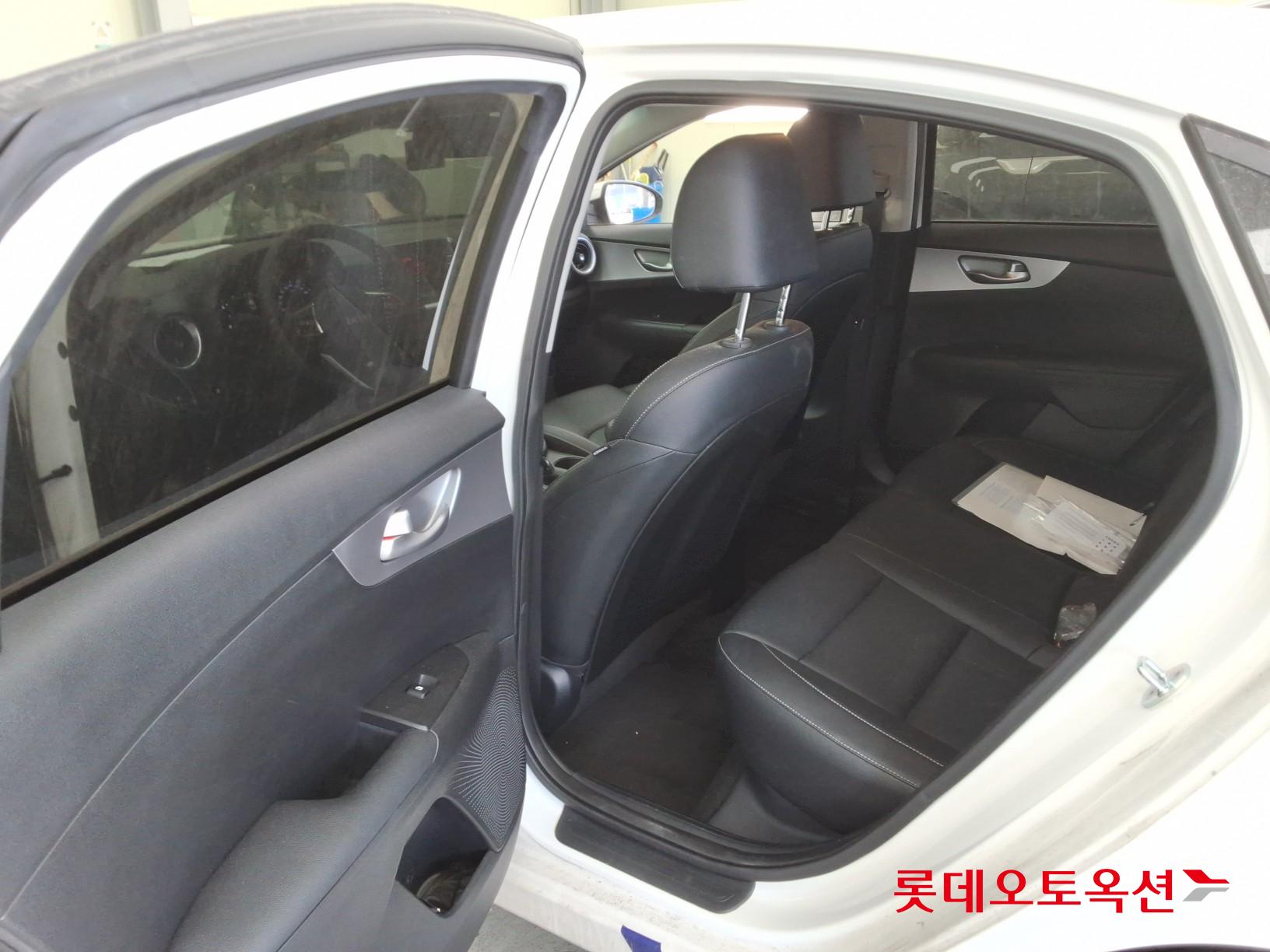 Kia K3 id 3633617 из Кореи 35