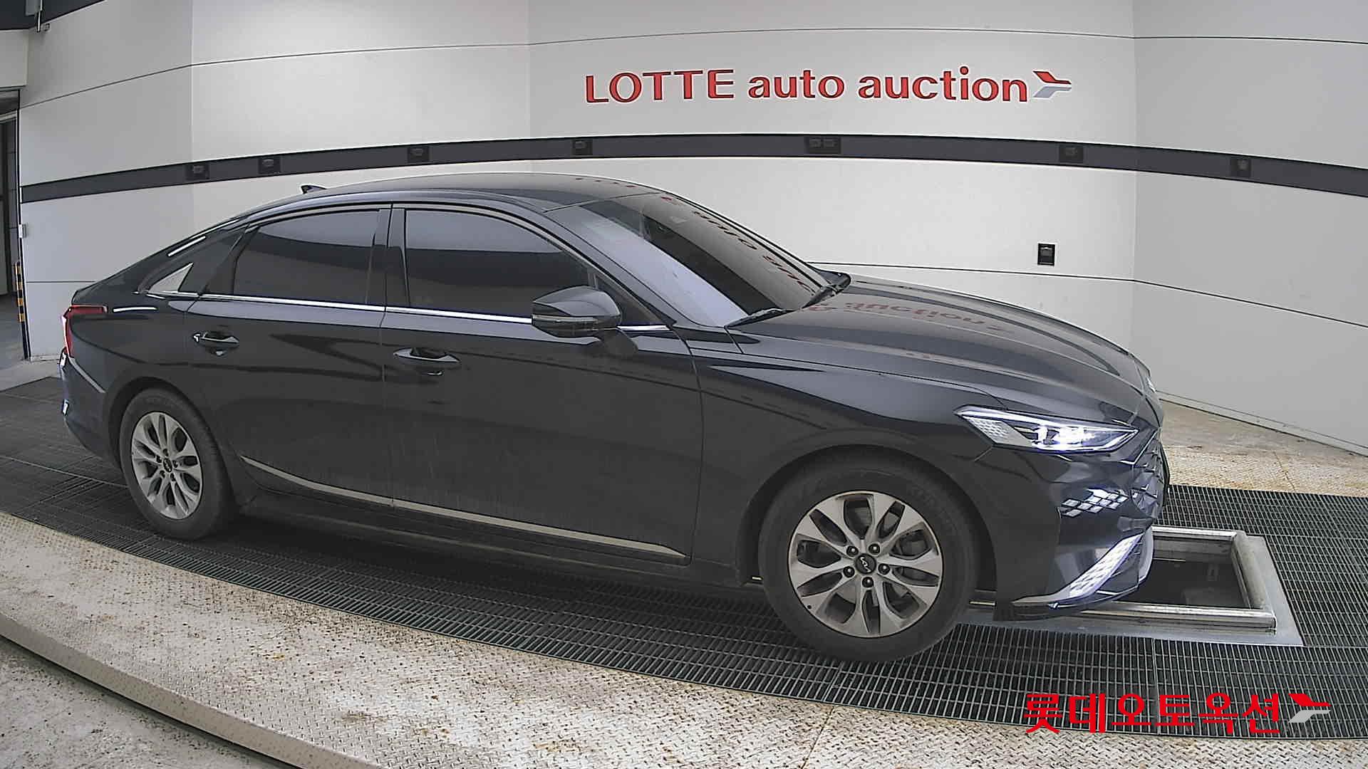Kia K8 - 22