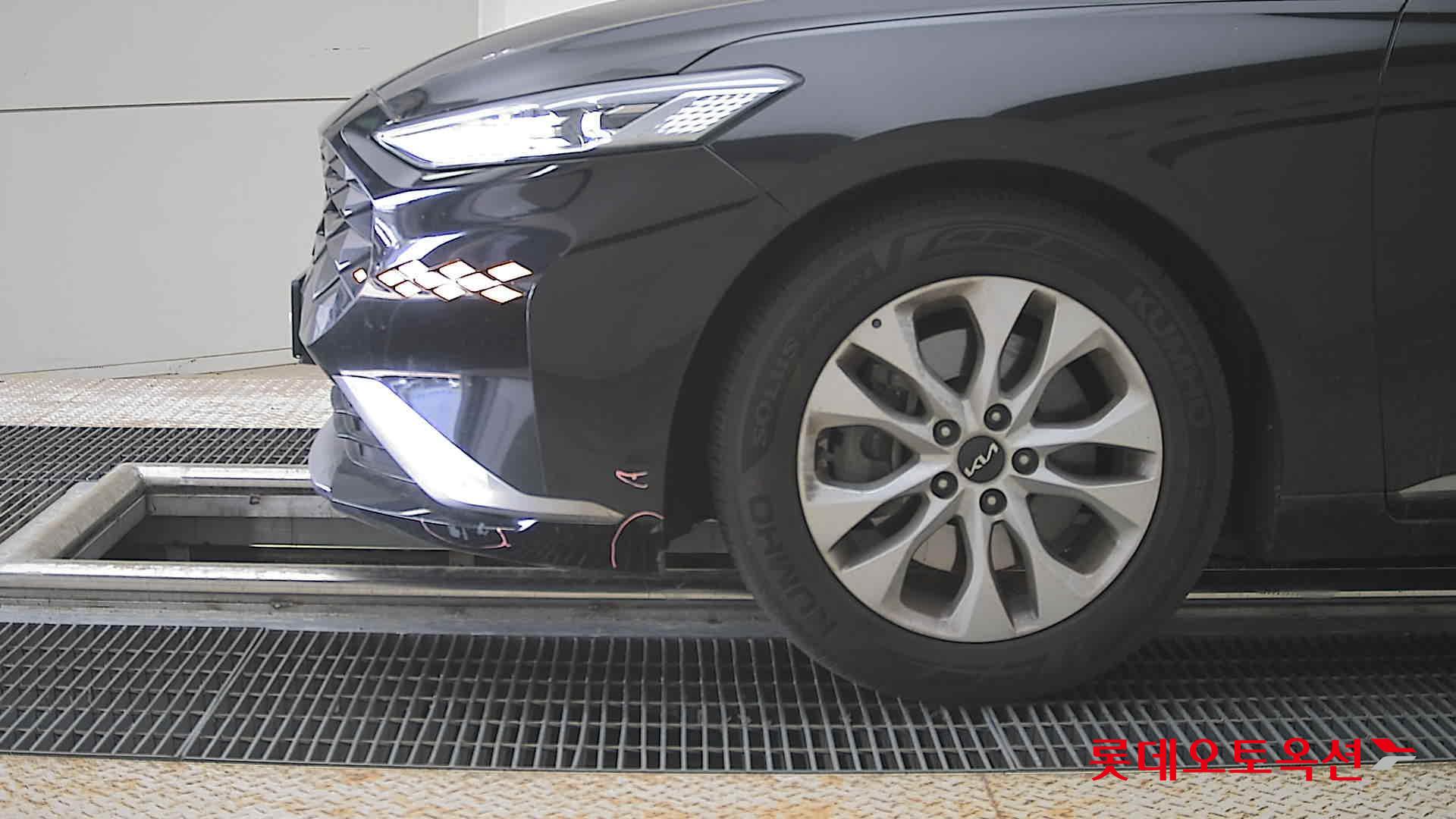 Kia K8 - 25