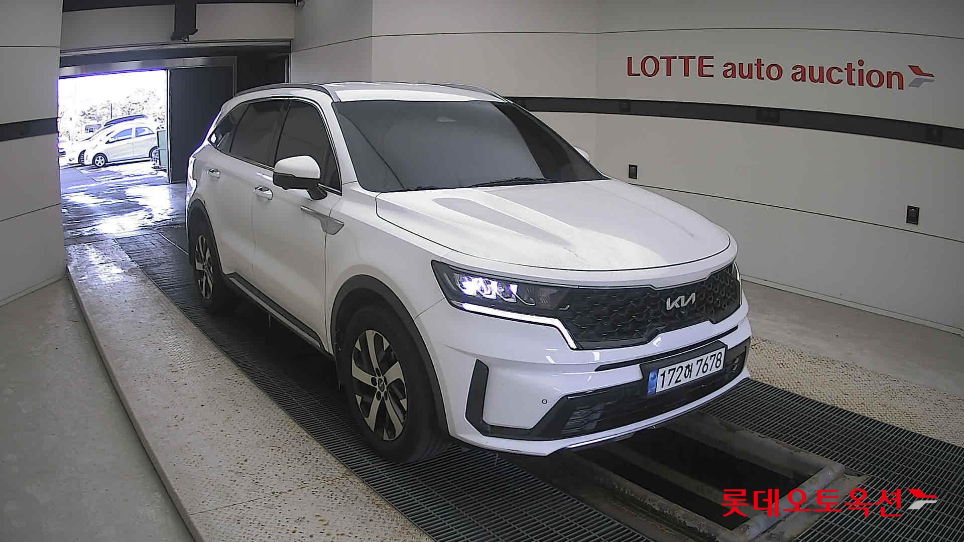 Kia Sorento 2023 Snow White Pearl (optional) из Кореи, фото 2