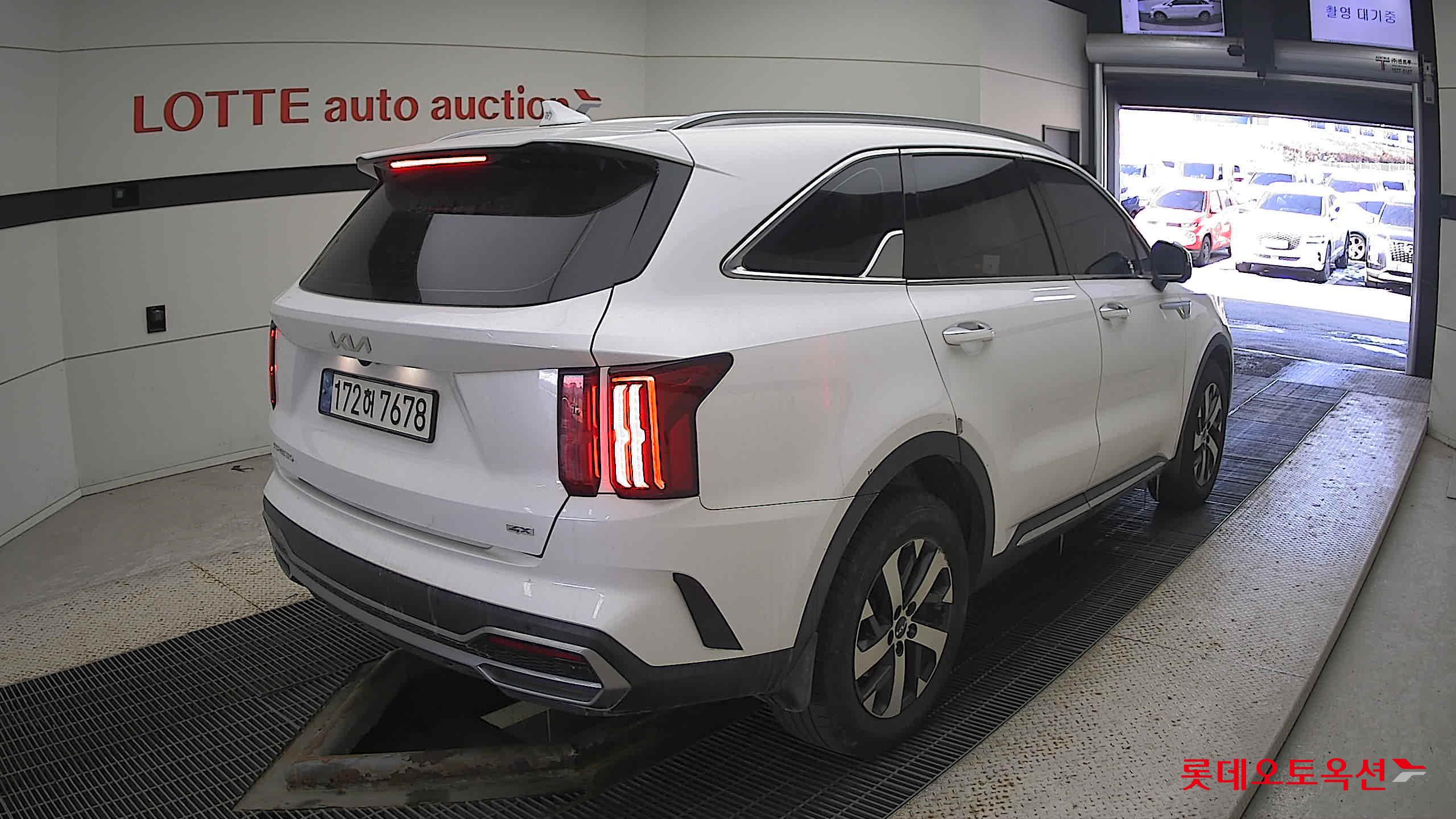 Kia Sorento 2023 Snow White Pearl (optional) из Кореи, фото 4