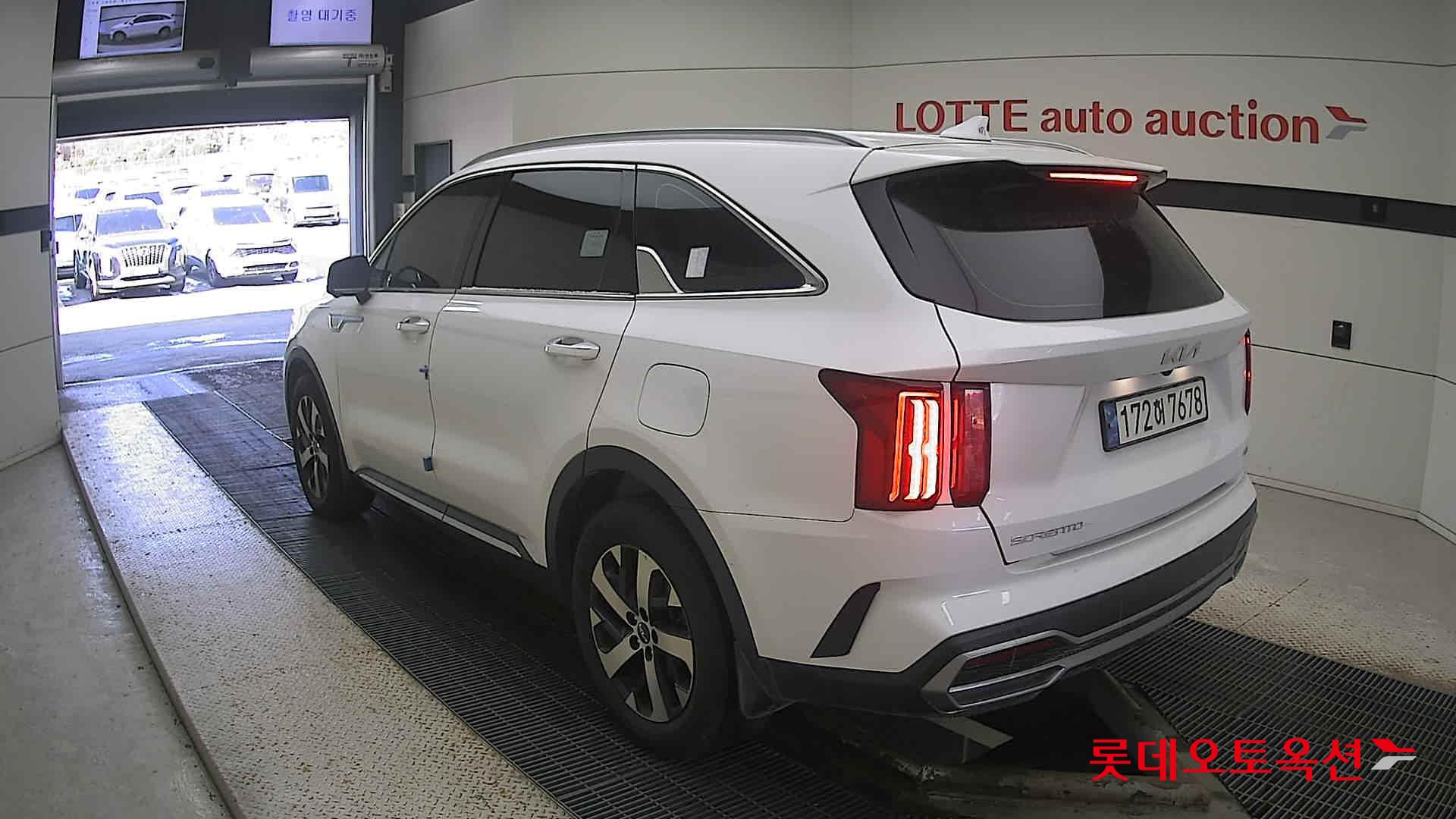 Kia Sorento 2023 Snow White Pearl (optional) из Кореи, фото 6