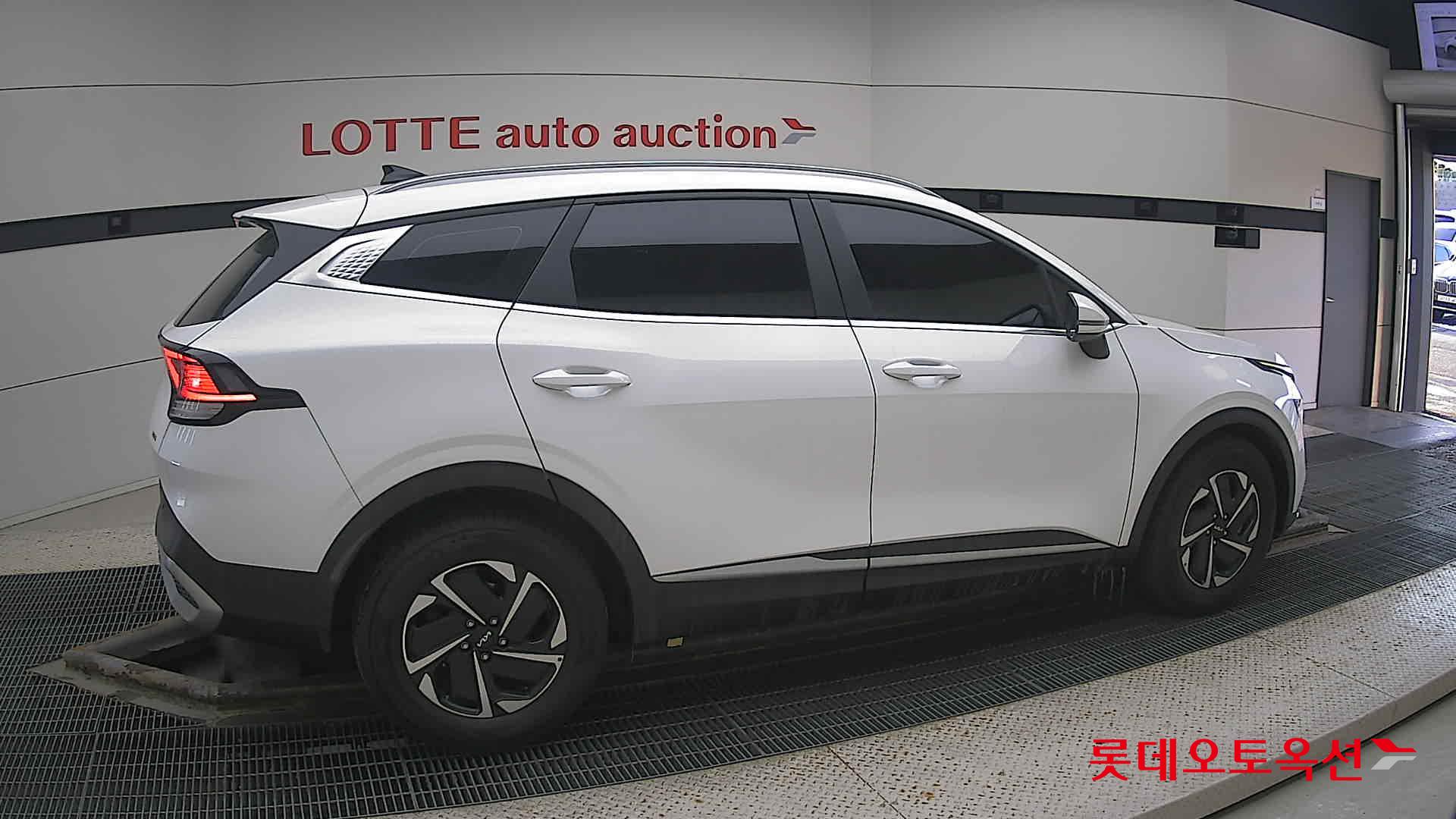 Kia Sportage Hybrid id 3628813 из Кореи 18