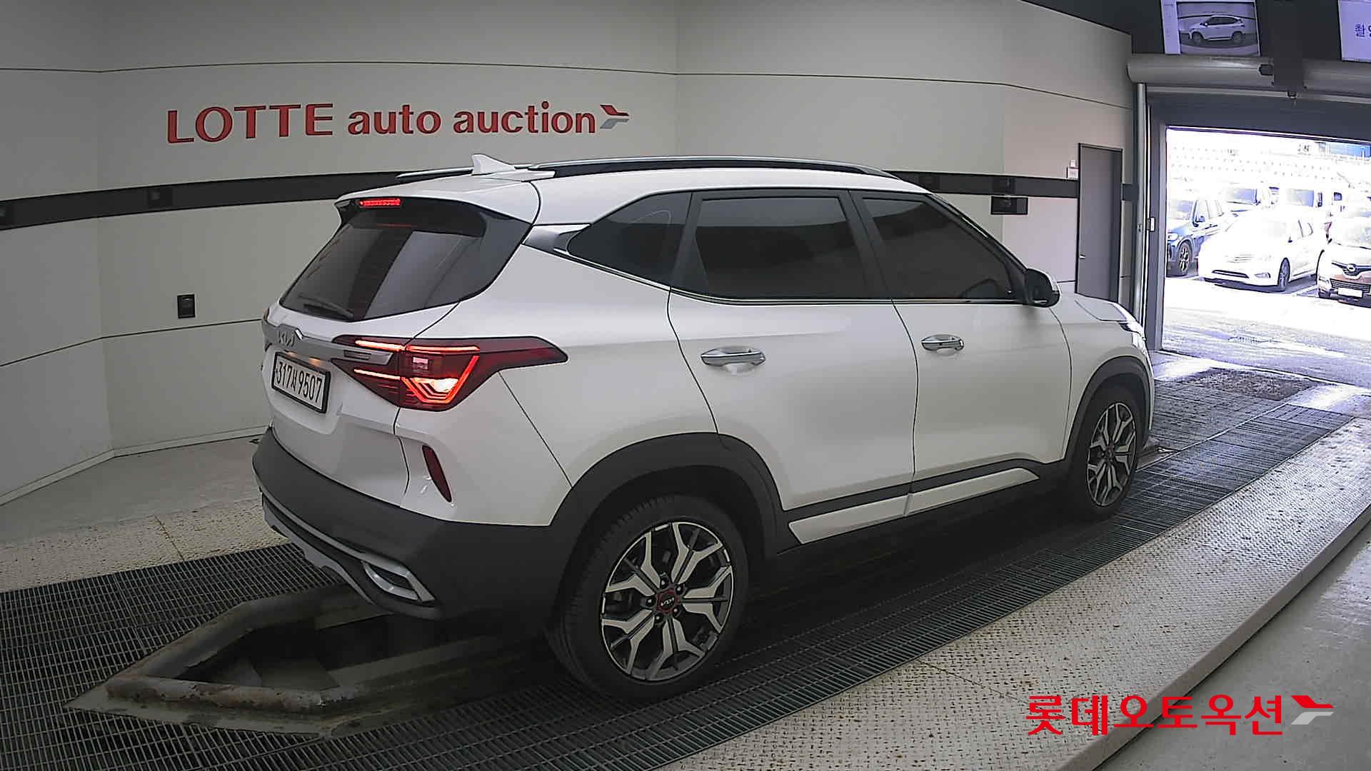 صورة إضافية