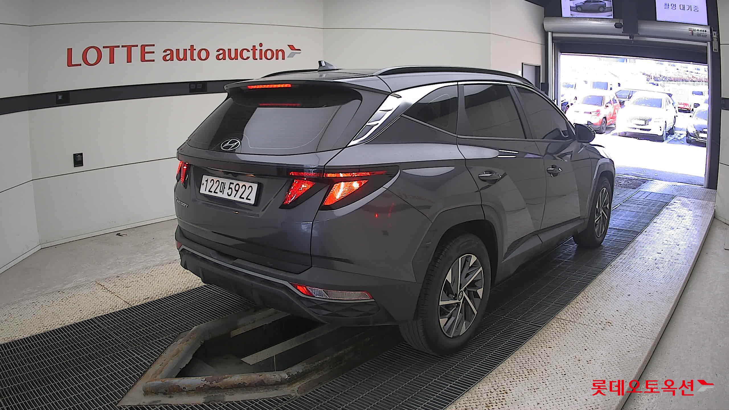 Hyundai Tucson 2022 Titanium Grey Metallic из Кореи, фото 4