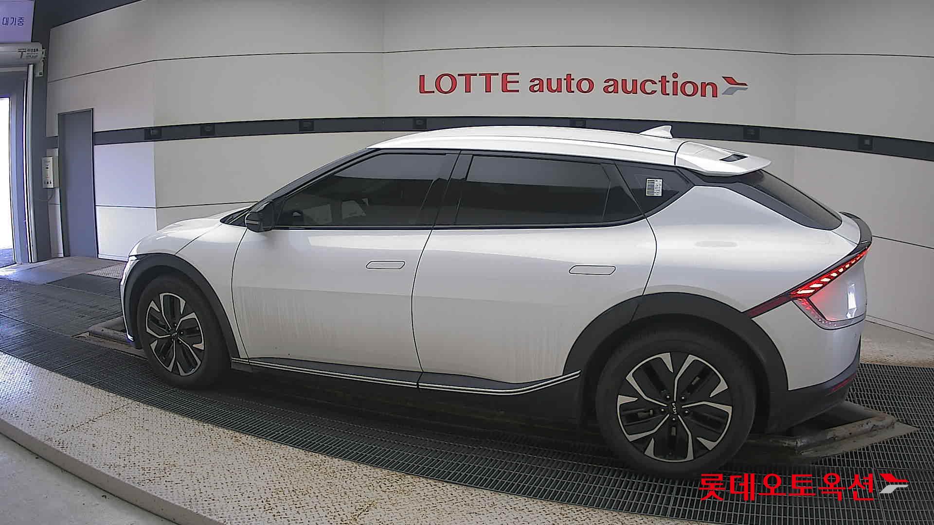 Kia EV6 id 3633623 из Кореи 11