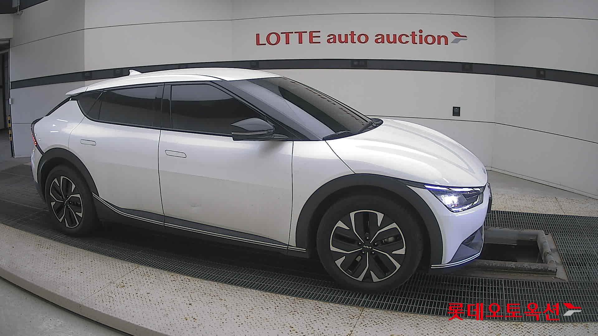 Kia EV6 id 3633623 из Кореи 17