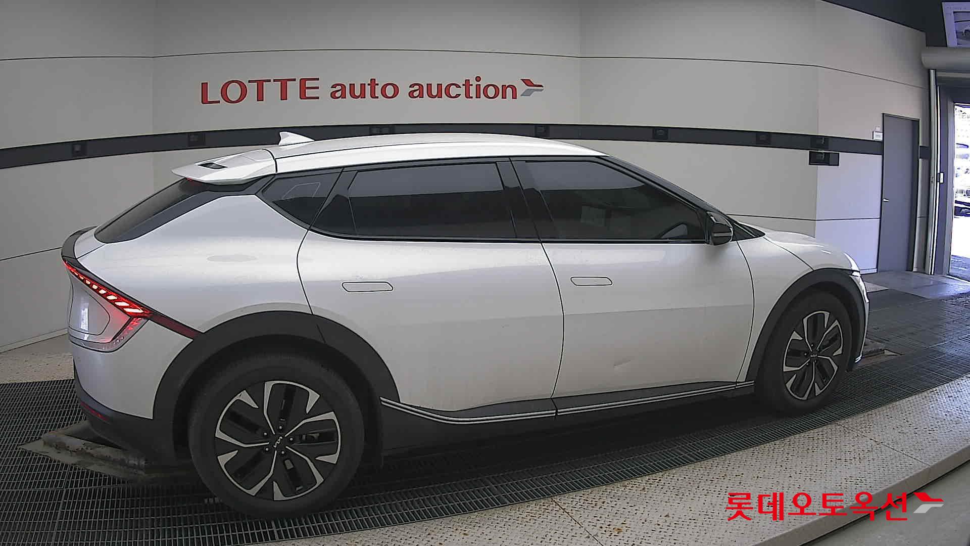 Kia EV6 id 3633623 из Кореи 18