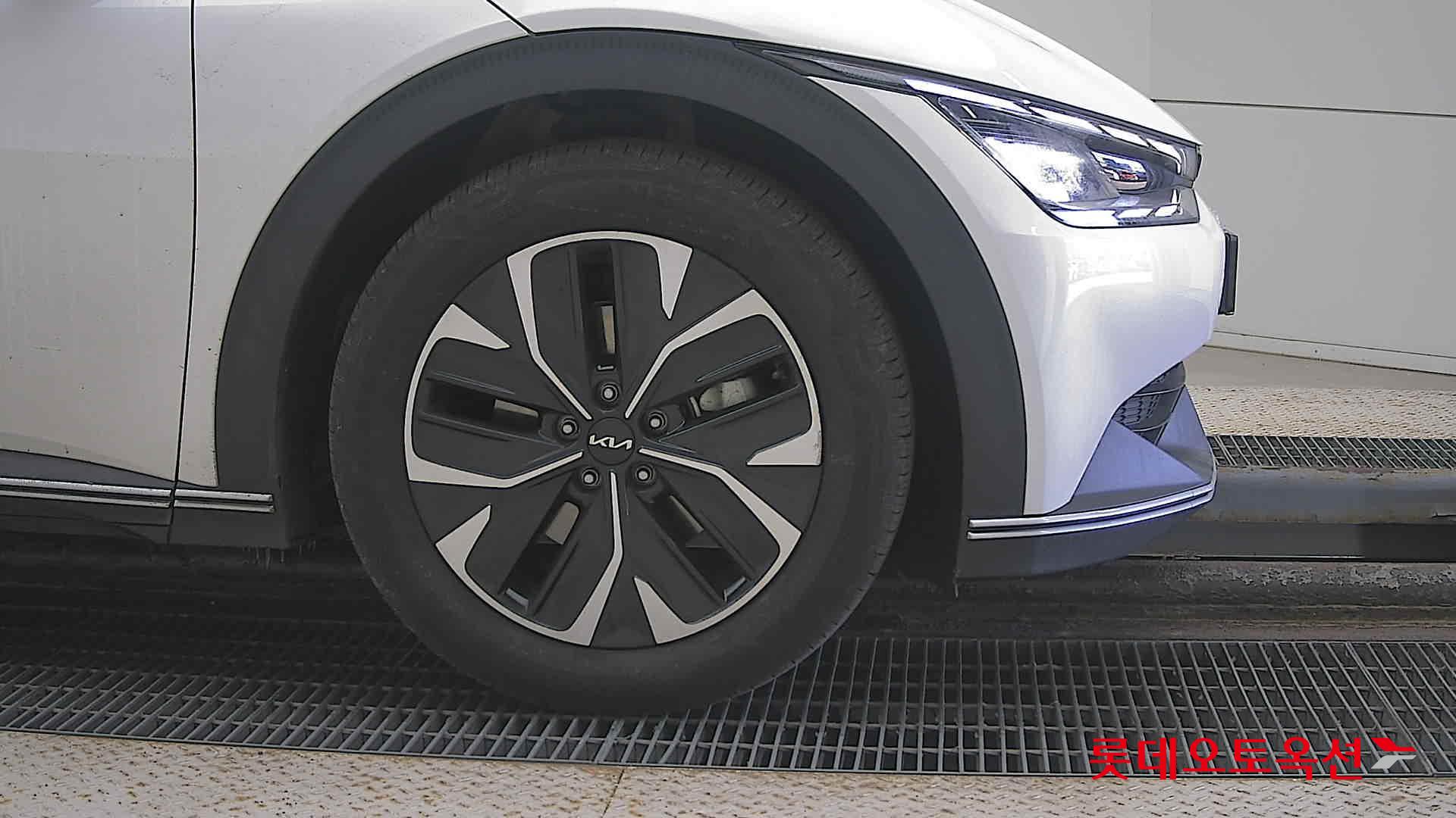 Kia EV6 id 3633623 из Кореи 23