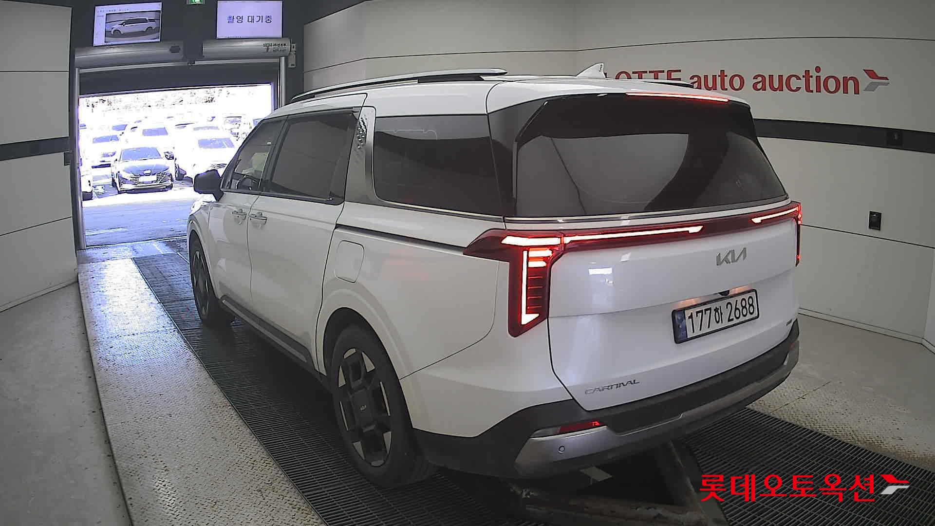 Kia Carnival Hybrid id 3633641 из Кореи 9