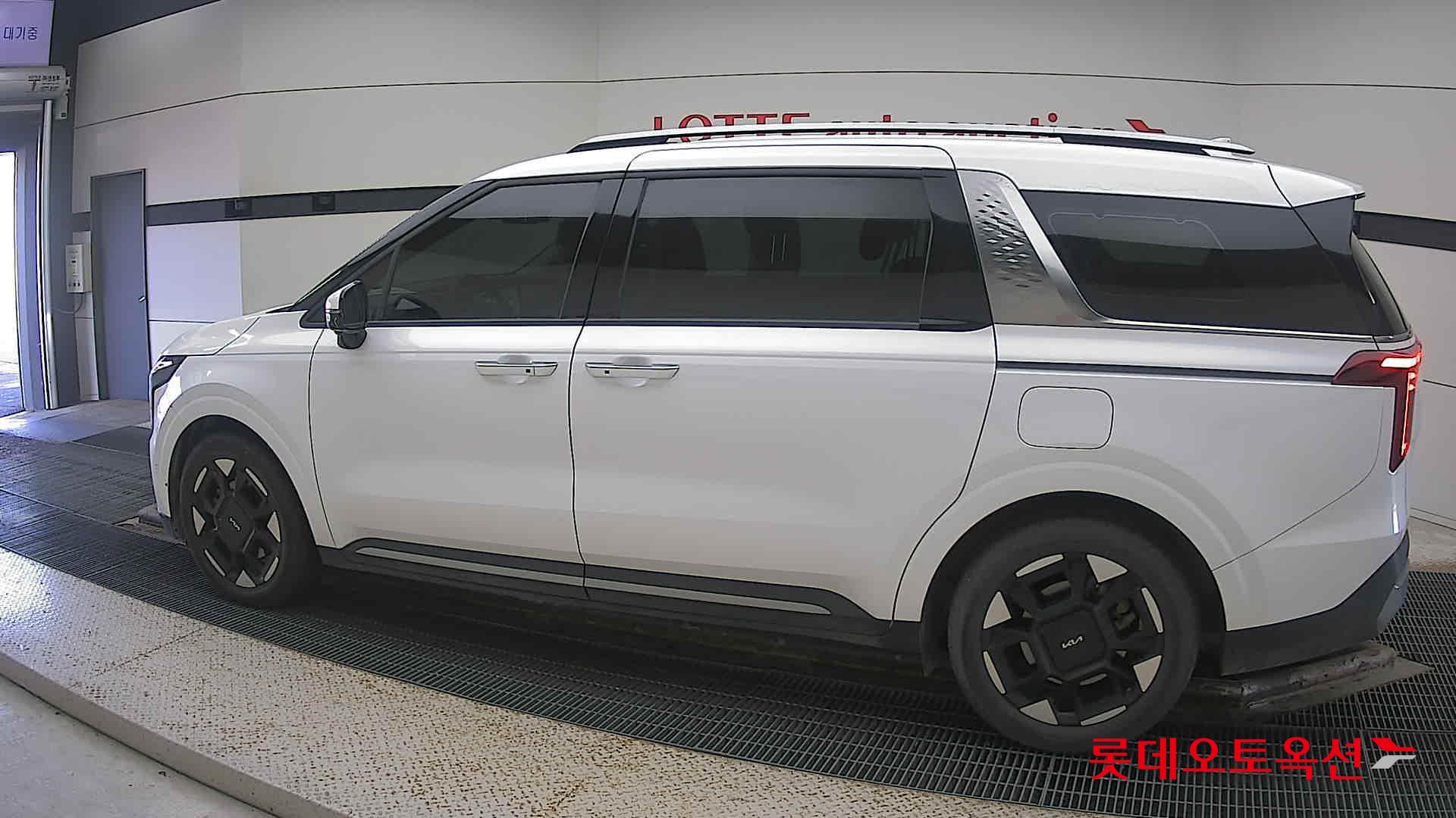 Kia Carnival Hybrid id 3633641 из Кореи 11